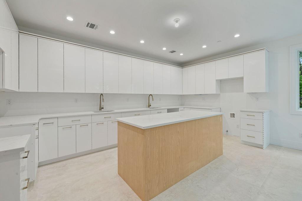 Condo Francis  Rockland County, NY 10952, MLS-889052-12