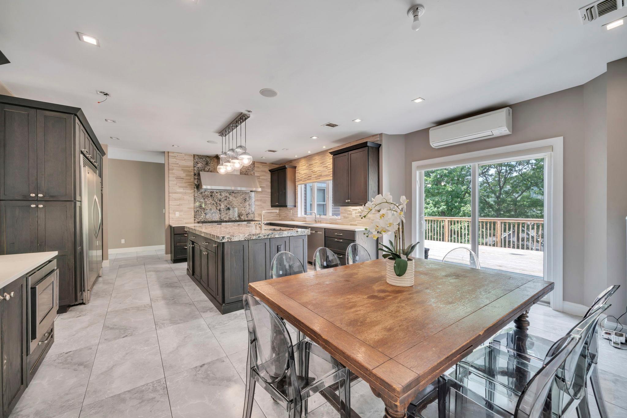 Single Family Cornell Peak Rockland County, NY 10970, MLS-889055-11