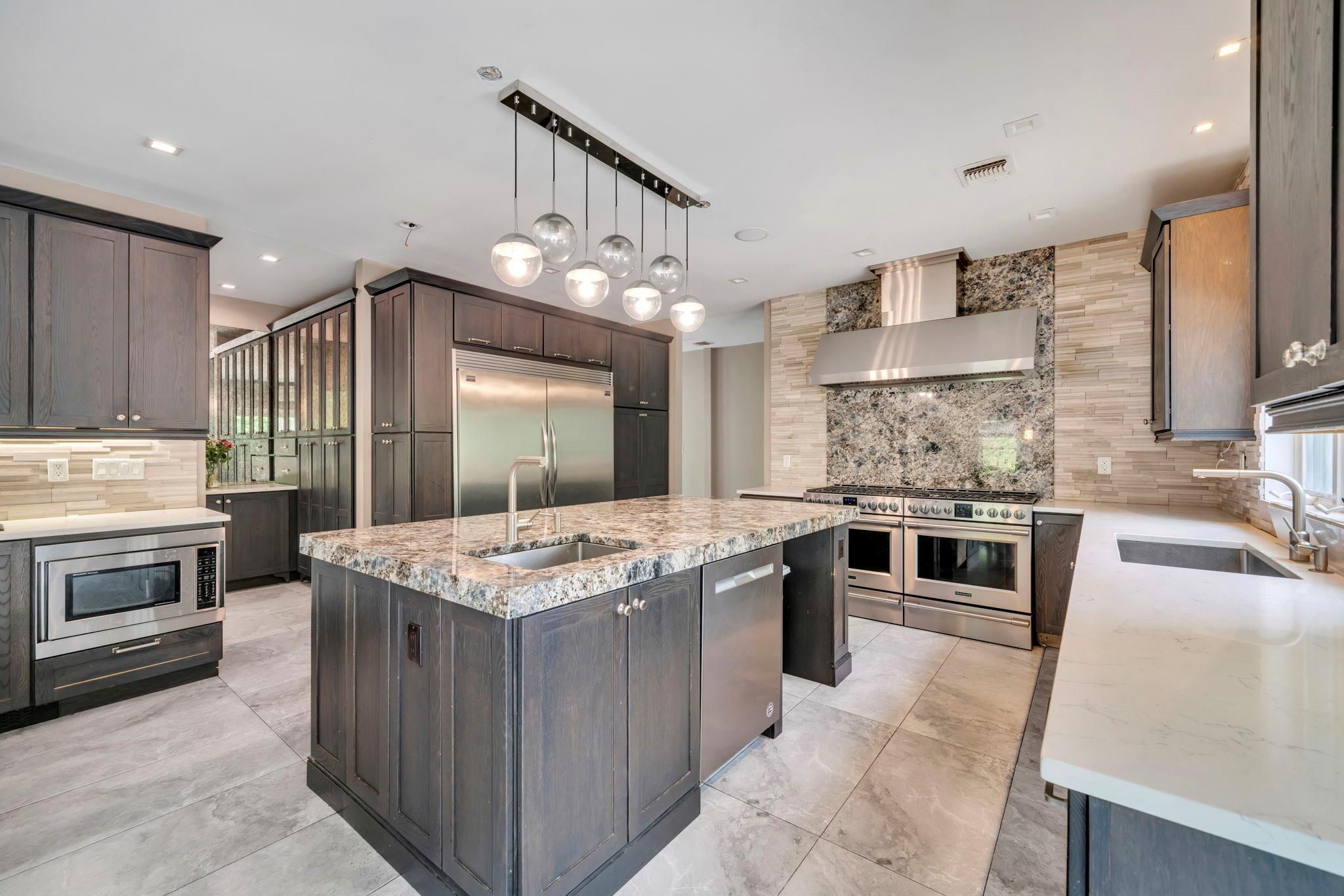 Single Family Cornell Peak Rockland County, NY 10970, MLS-889055-12