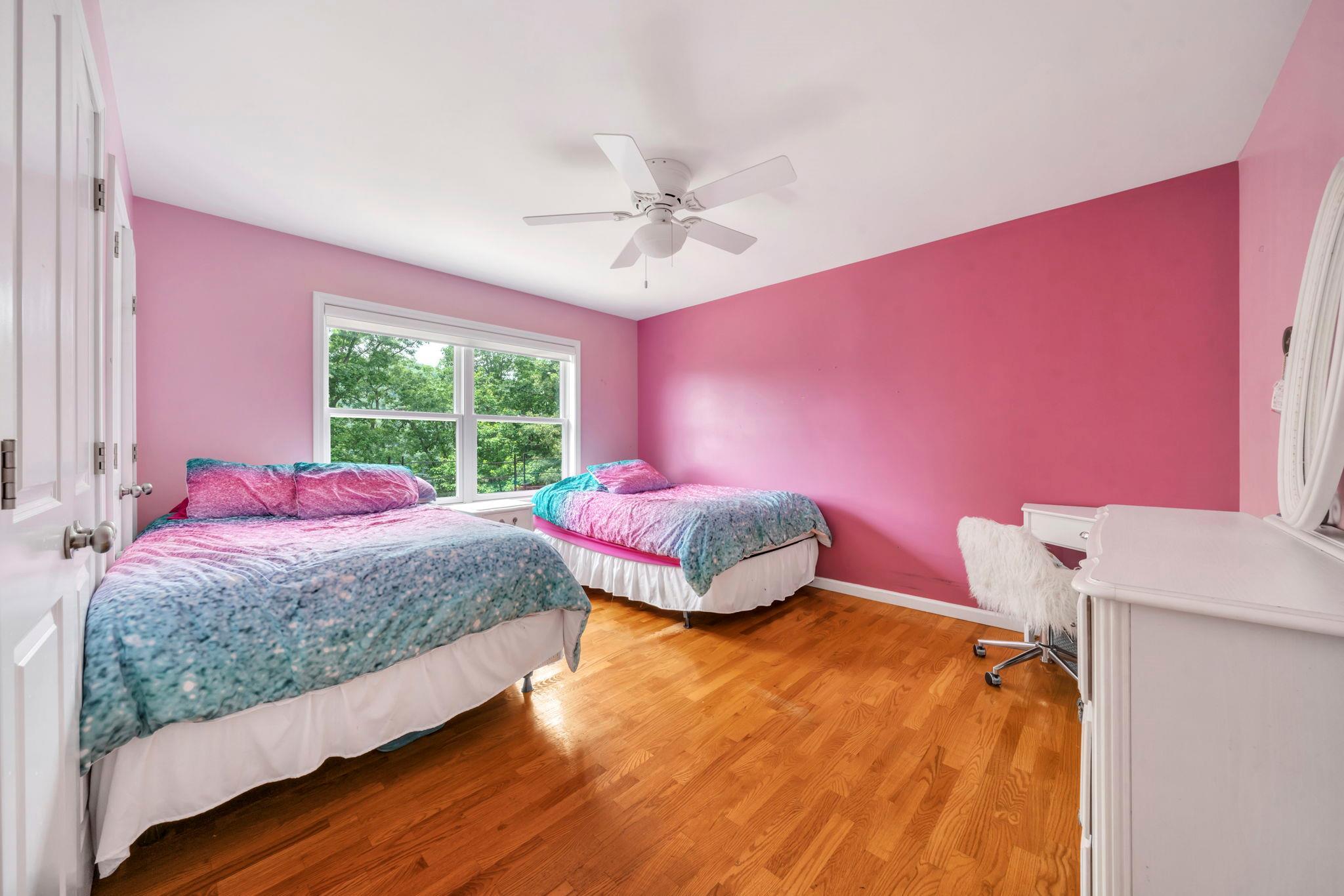 Single Family Cornell Peak Rockland County, NY 10970, MLS-889055-23