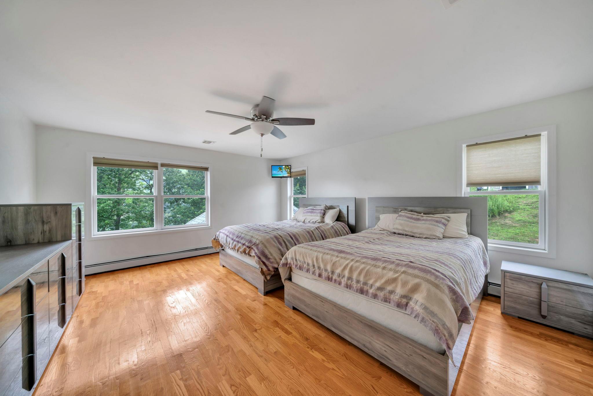 Single Family Cornell Peak Rockland County, NY 10970, MLS-889055-25