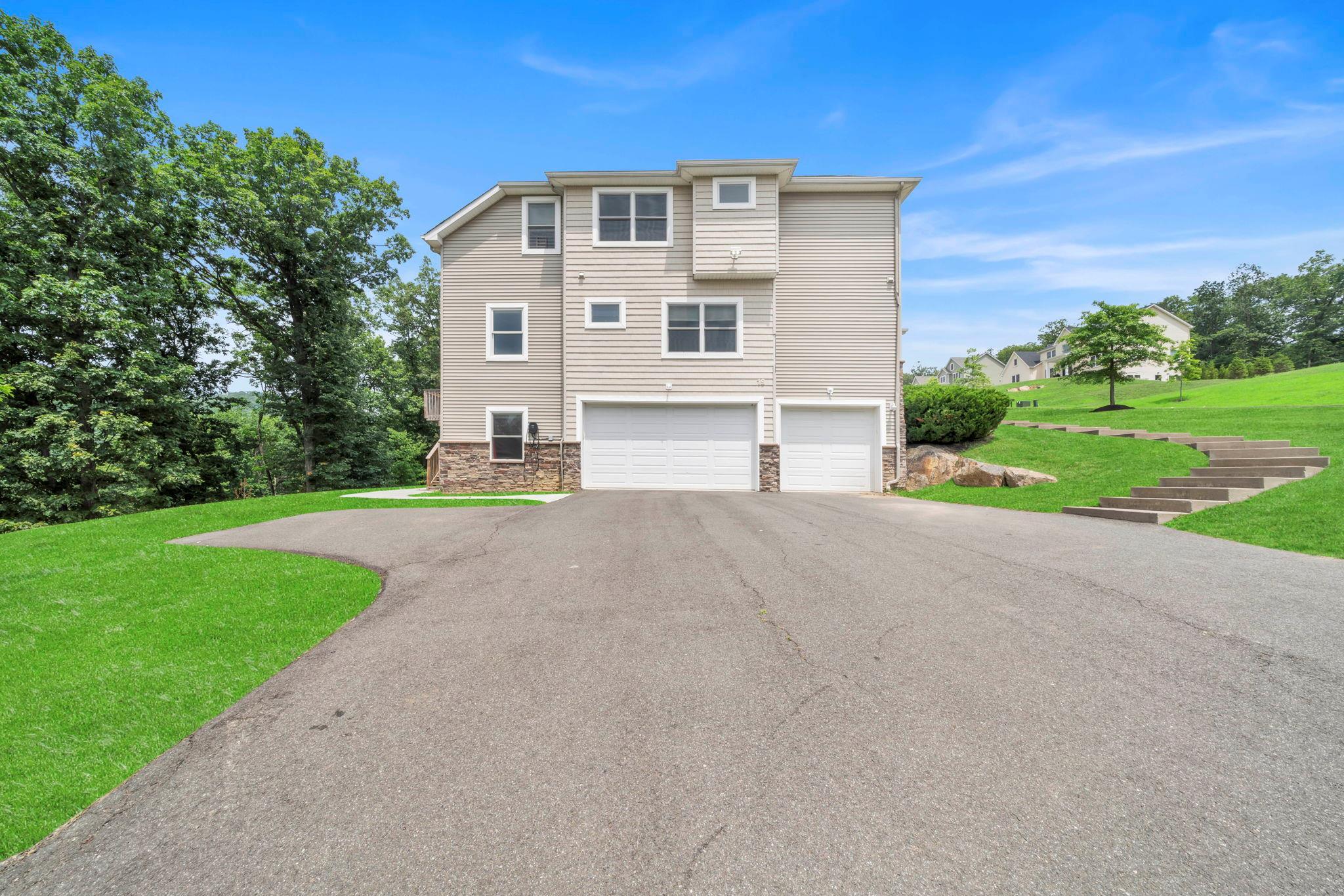 Single Family Cornell Peak Rockland County, NY 10970, MLS-889055-36