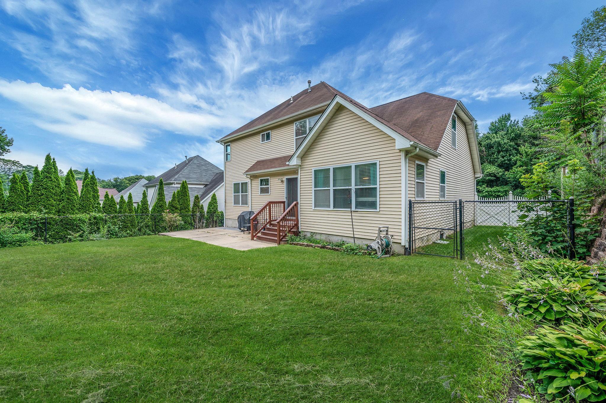 Single Family Gladysz  Suffolk County, NY 11777, MLS-889108-4