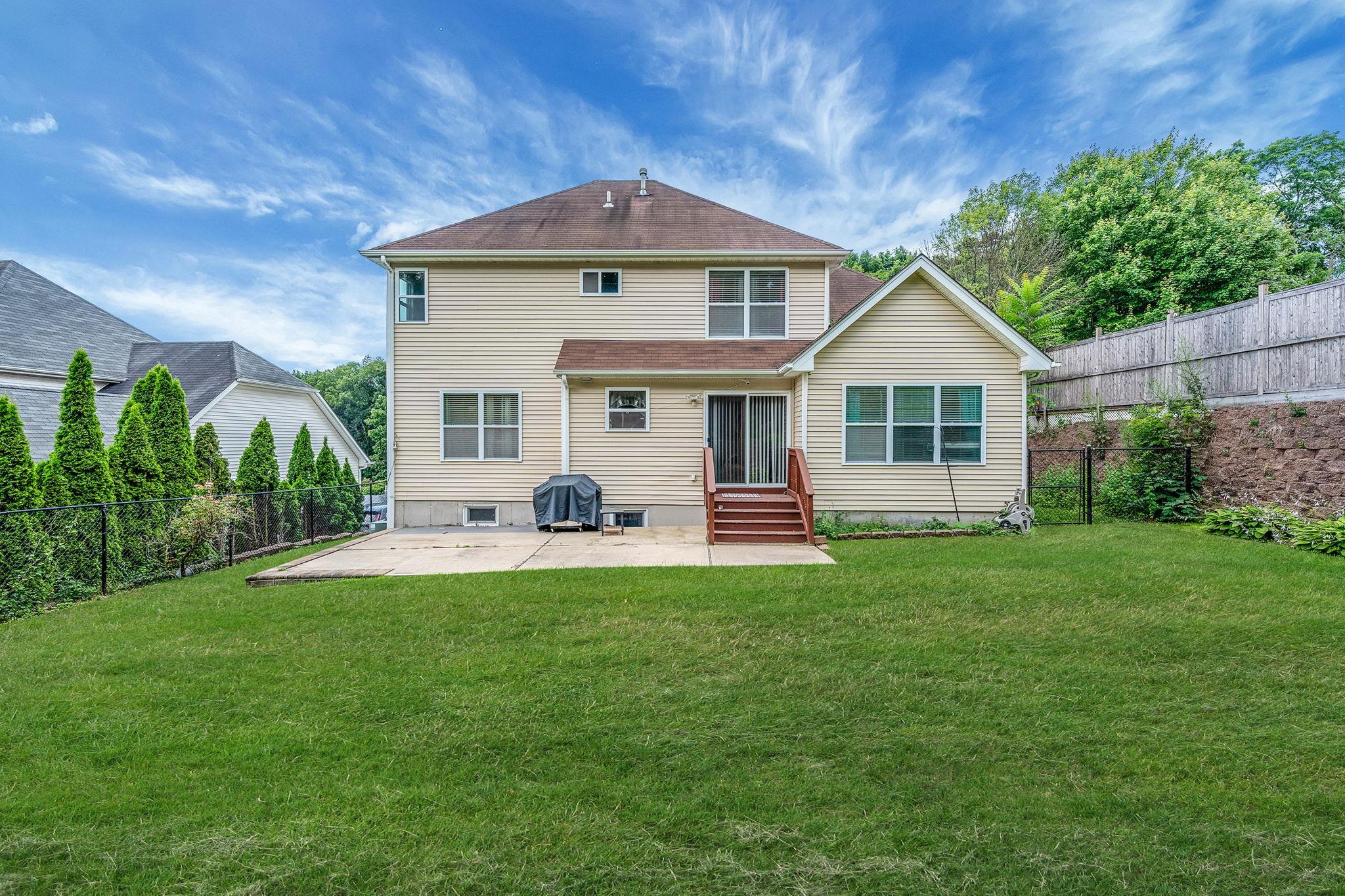 Single Family Gladysz  Suffolk County, NY 11777, MLS-889108-5