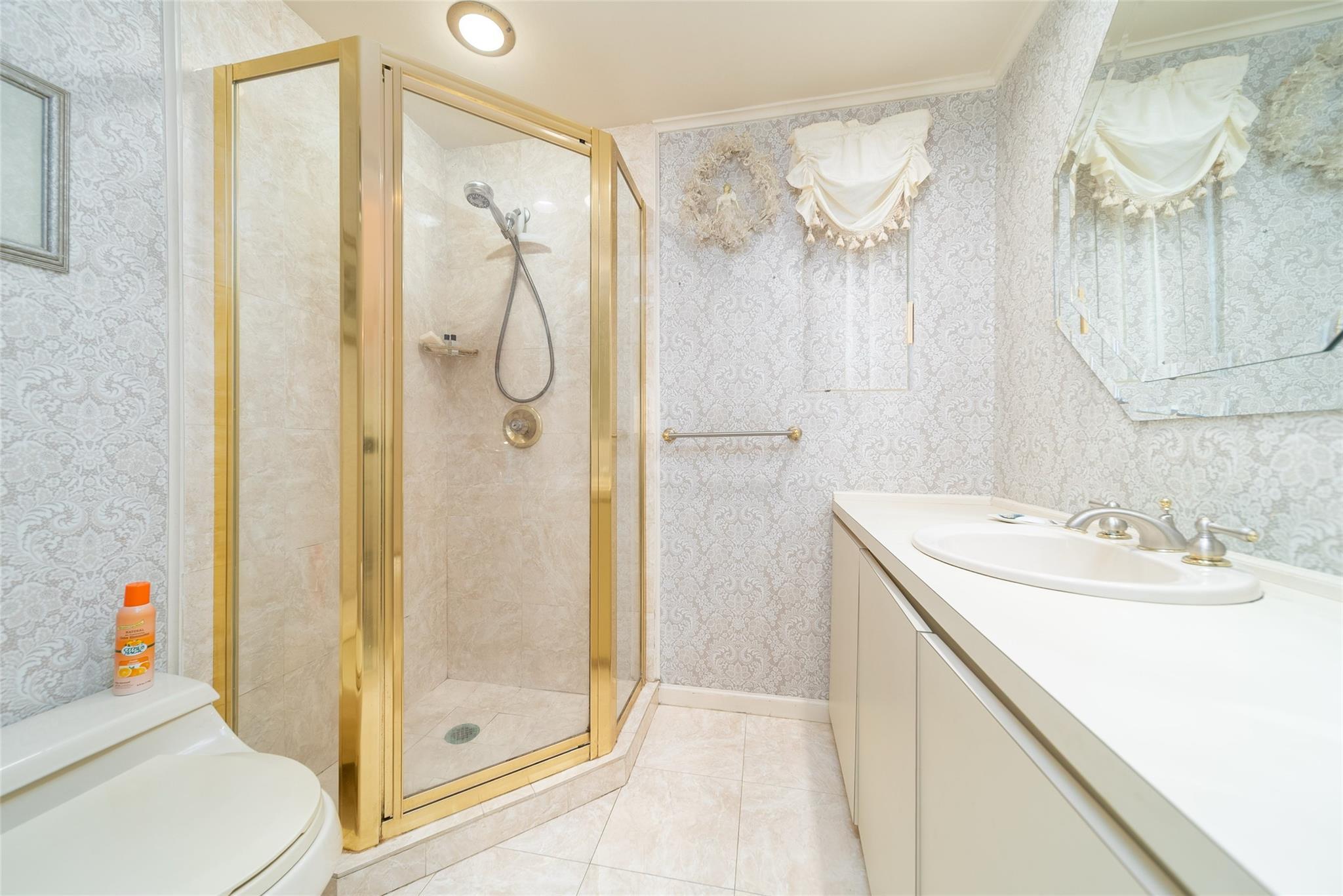 Single Family 5th  Queens, NY 11357, MLS-889116-18