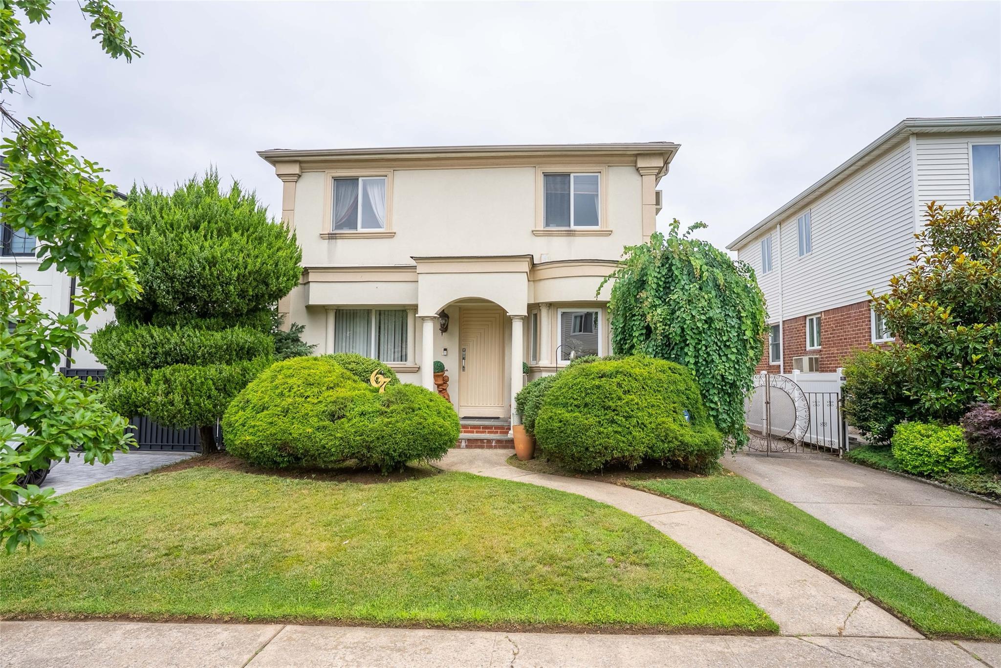 Single Family 5th  Queens, NY 11357, MLS-889116-2
