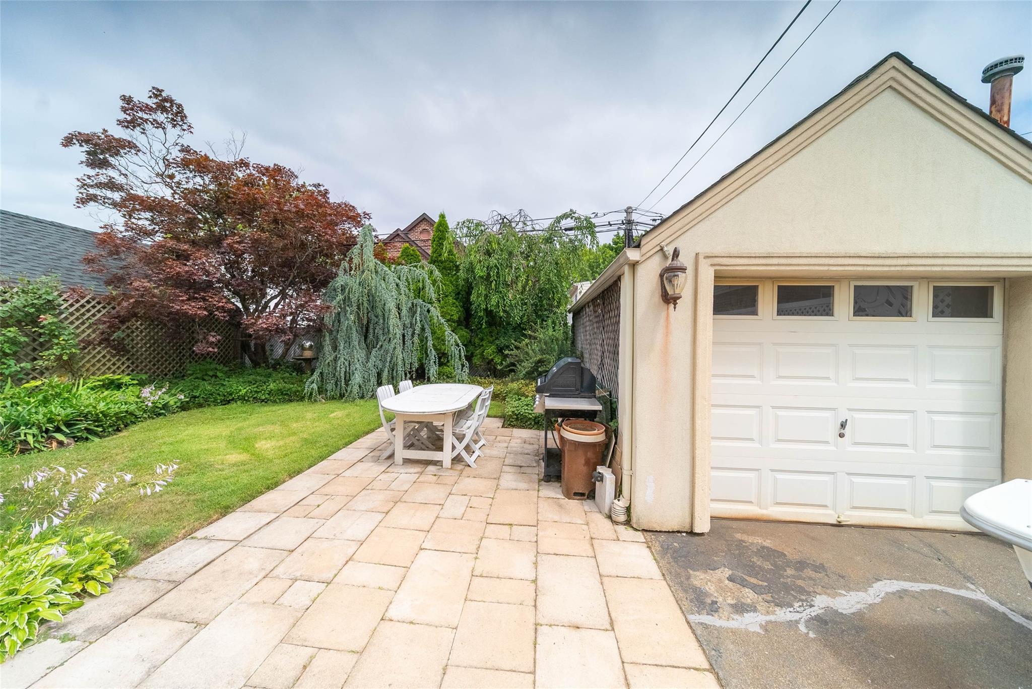 Single Family 5th  Queens, NY 11357, MLS-889116-20
