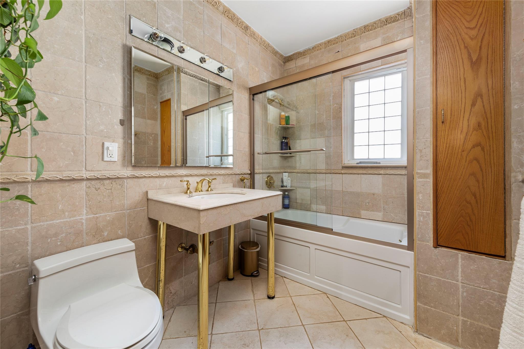 Single Family 84th  Queens, NY 11372, MLS-889130-18