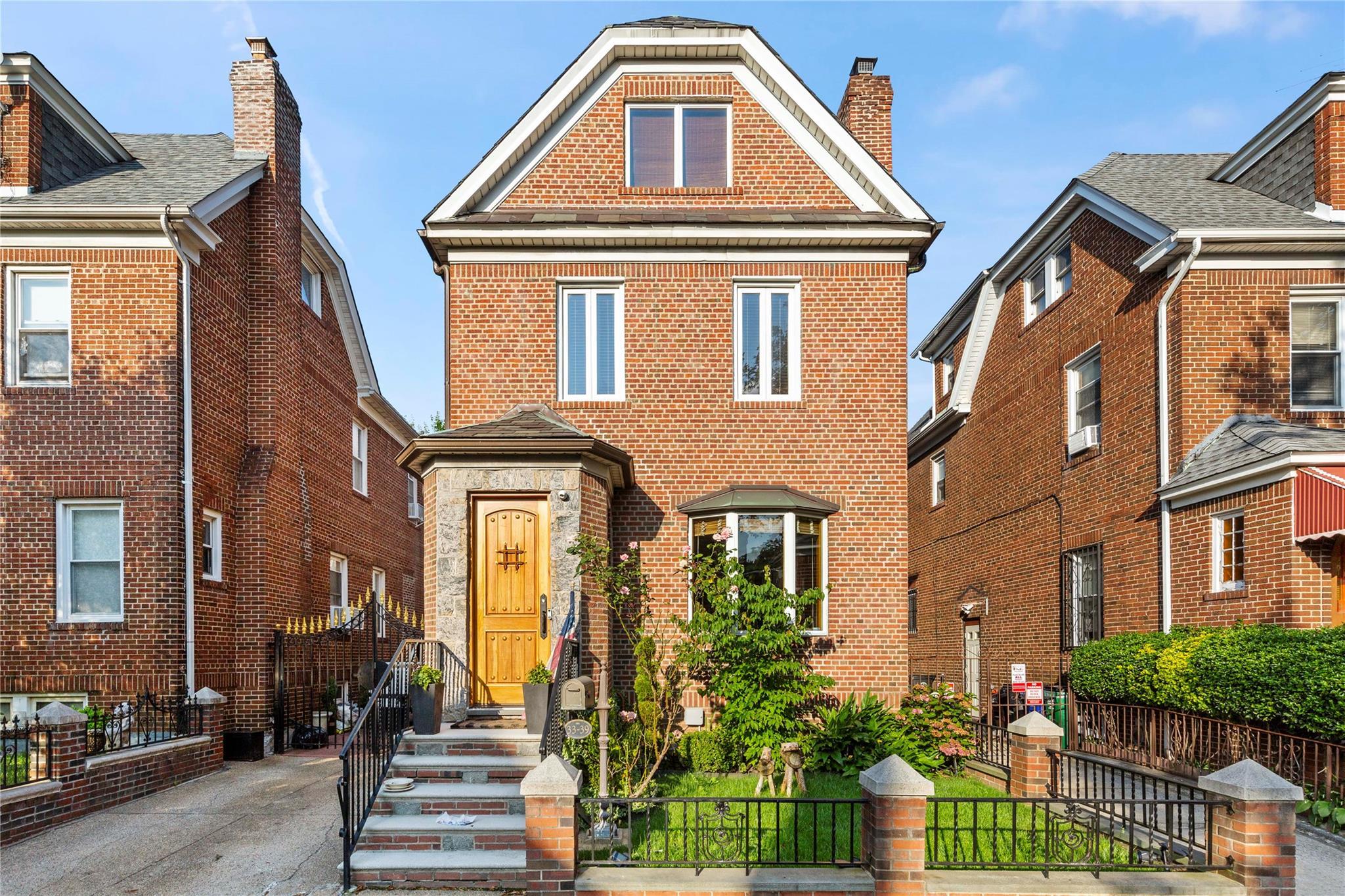 Single Family 84th  Queens, NY 11372, MLS-889130-2