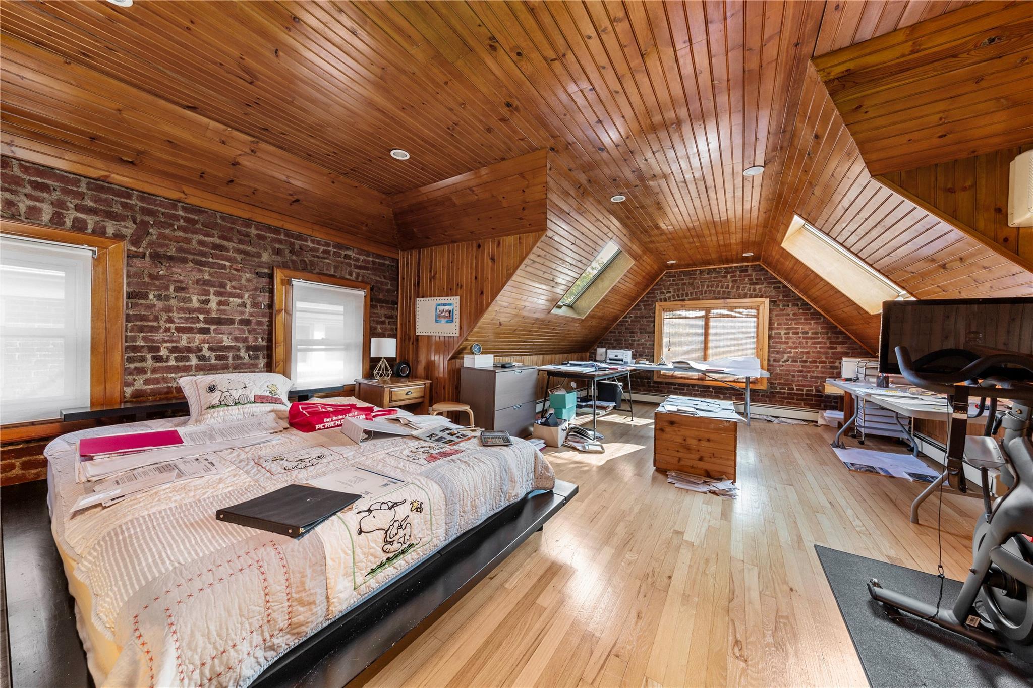 Single Family 84th  Queens, NY 11372, MLS-889130-24