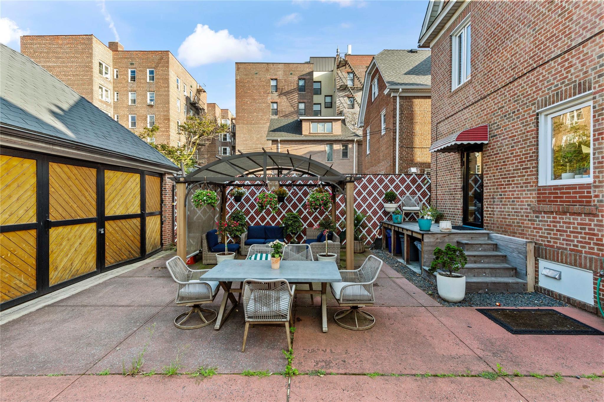 Single Family 84th  Queens, NY 11372, MLS-889130-32