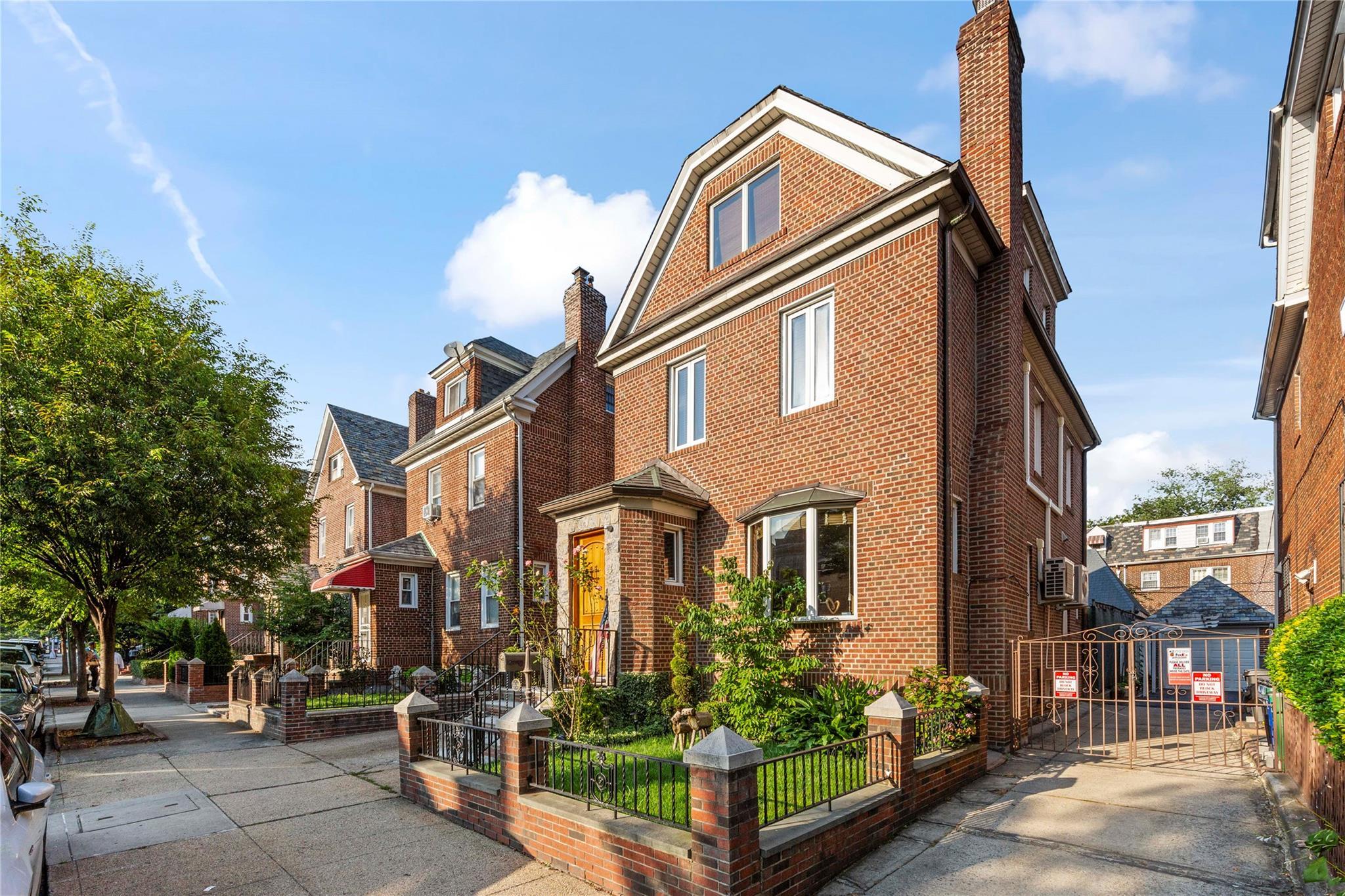 Single Family 84th  Queens, NY 11372, MLS-889130-33