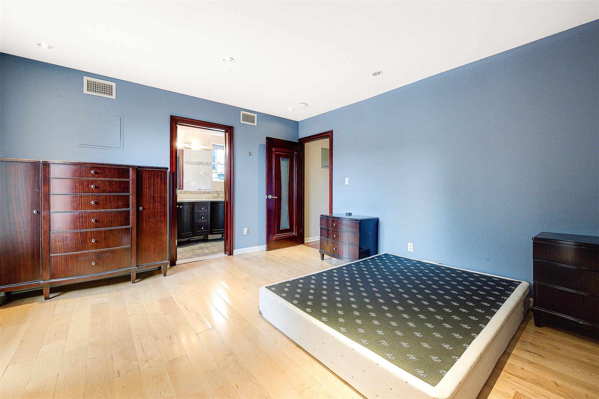 Single Family 83rd  Queens, NY 11379, MLS-889134-16