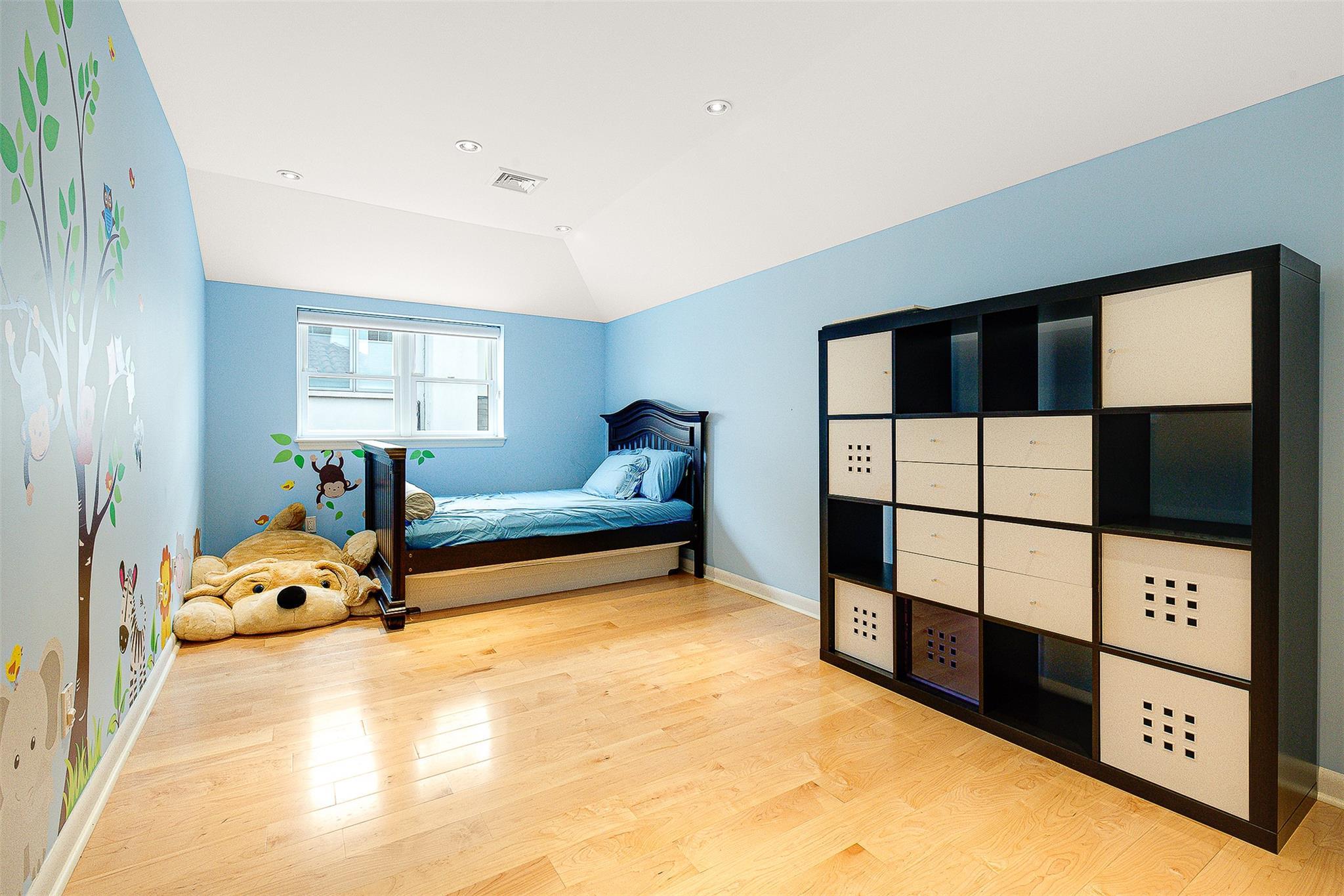 Single Family 83rd  Queens, NY 11379, MLS-889134-22