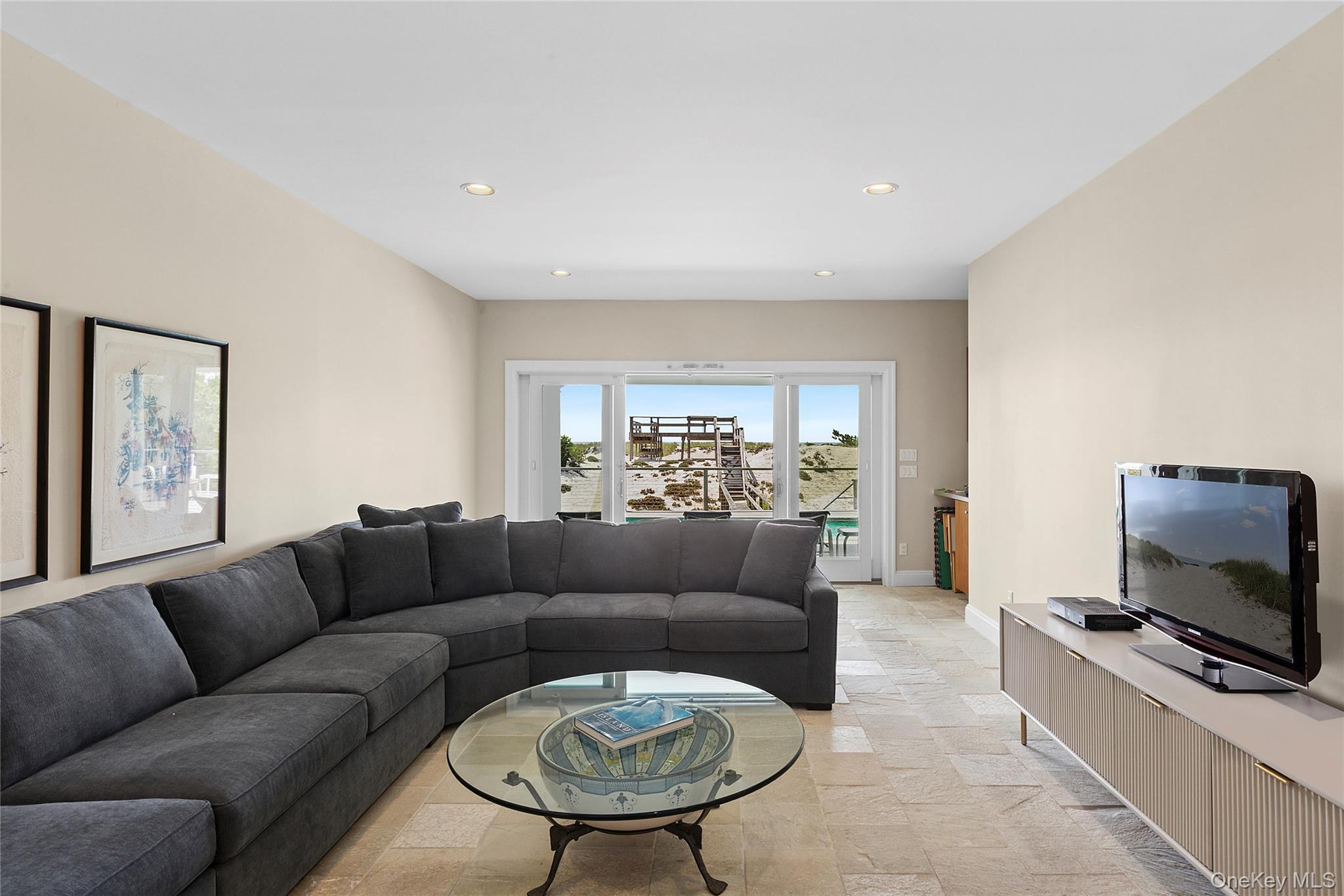 Single Family Dune Suffolk County, NY 11978, MLS-889152-15