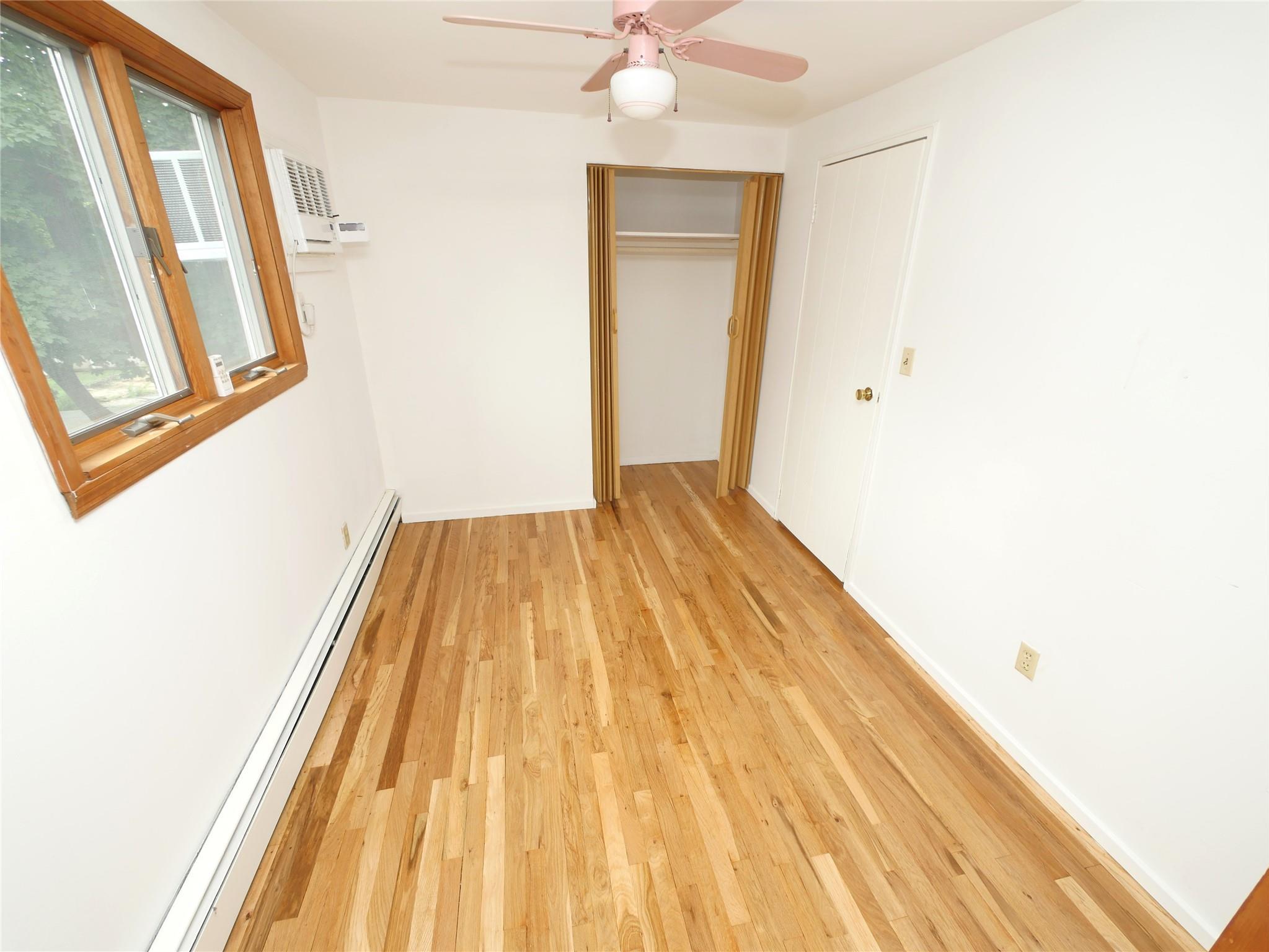 Single Family Starfire  Suffolk County, NY 11720, MLS-889165-12