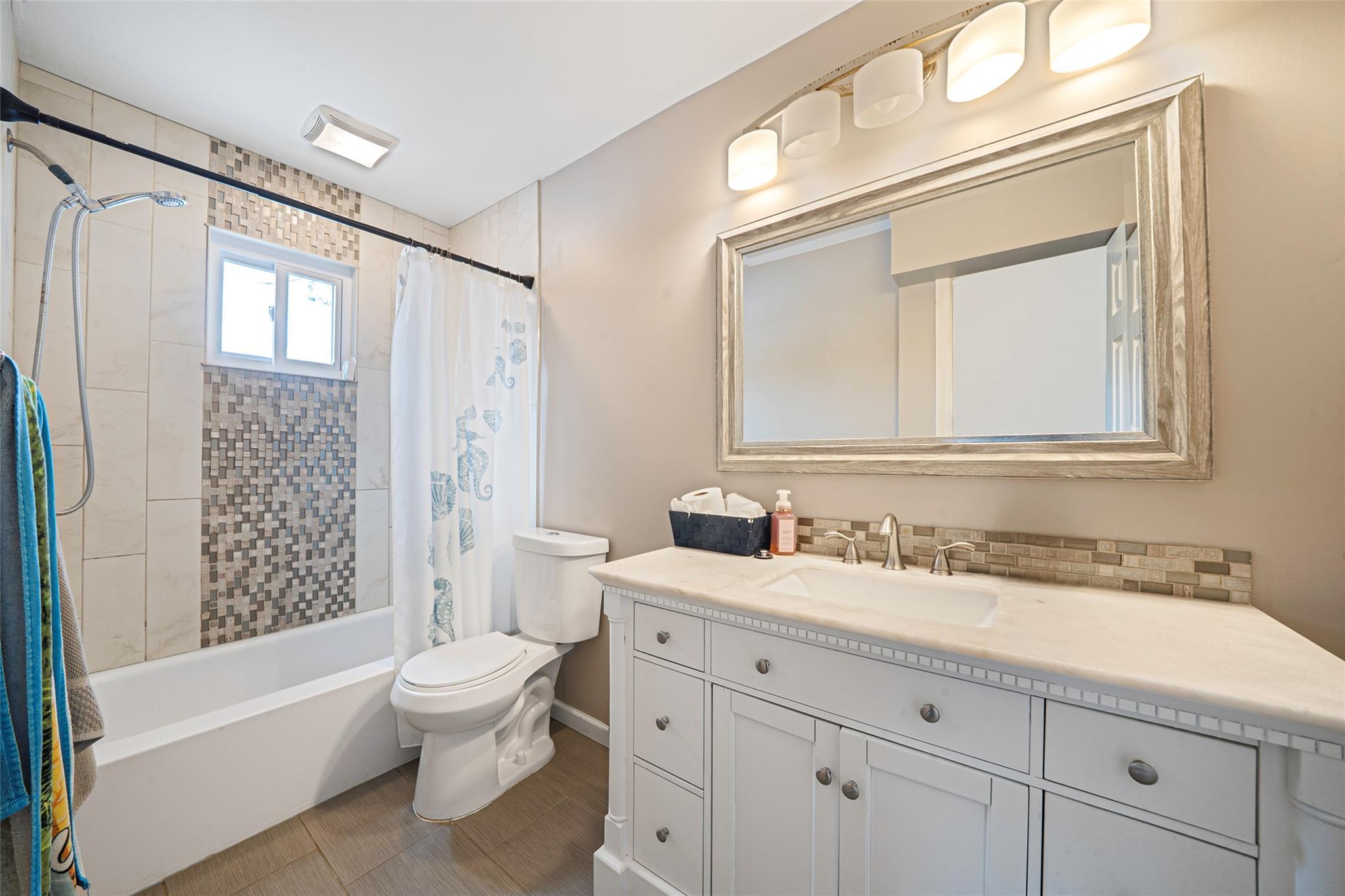 Single Family Liberty  Suffolk County, NY 11784, MLS-889181-7