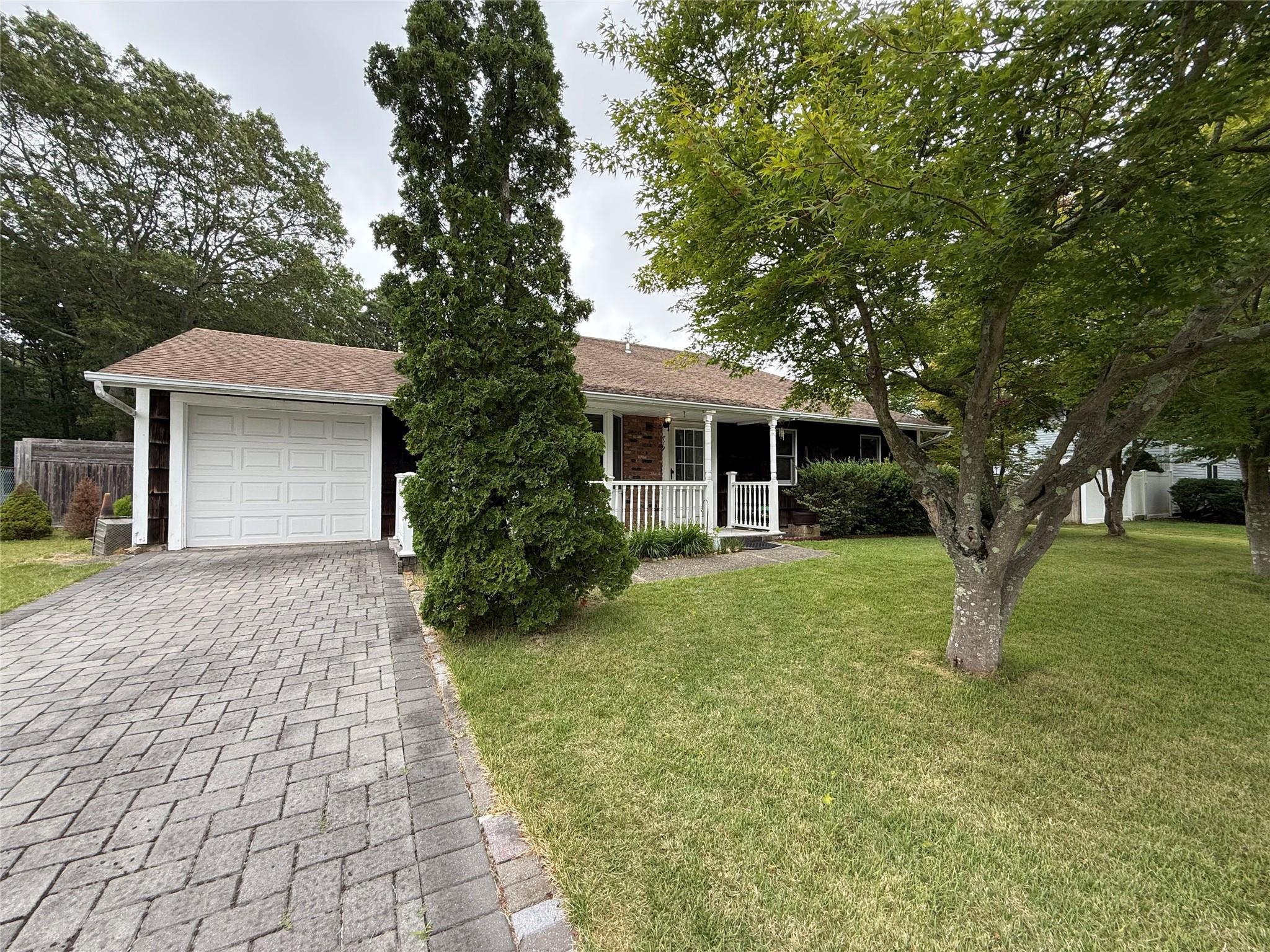 Single Family Greenbelt  Suffolk County, NY 11741, MLS-889187-4
