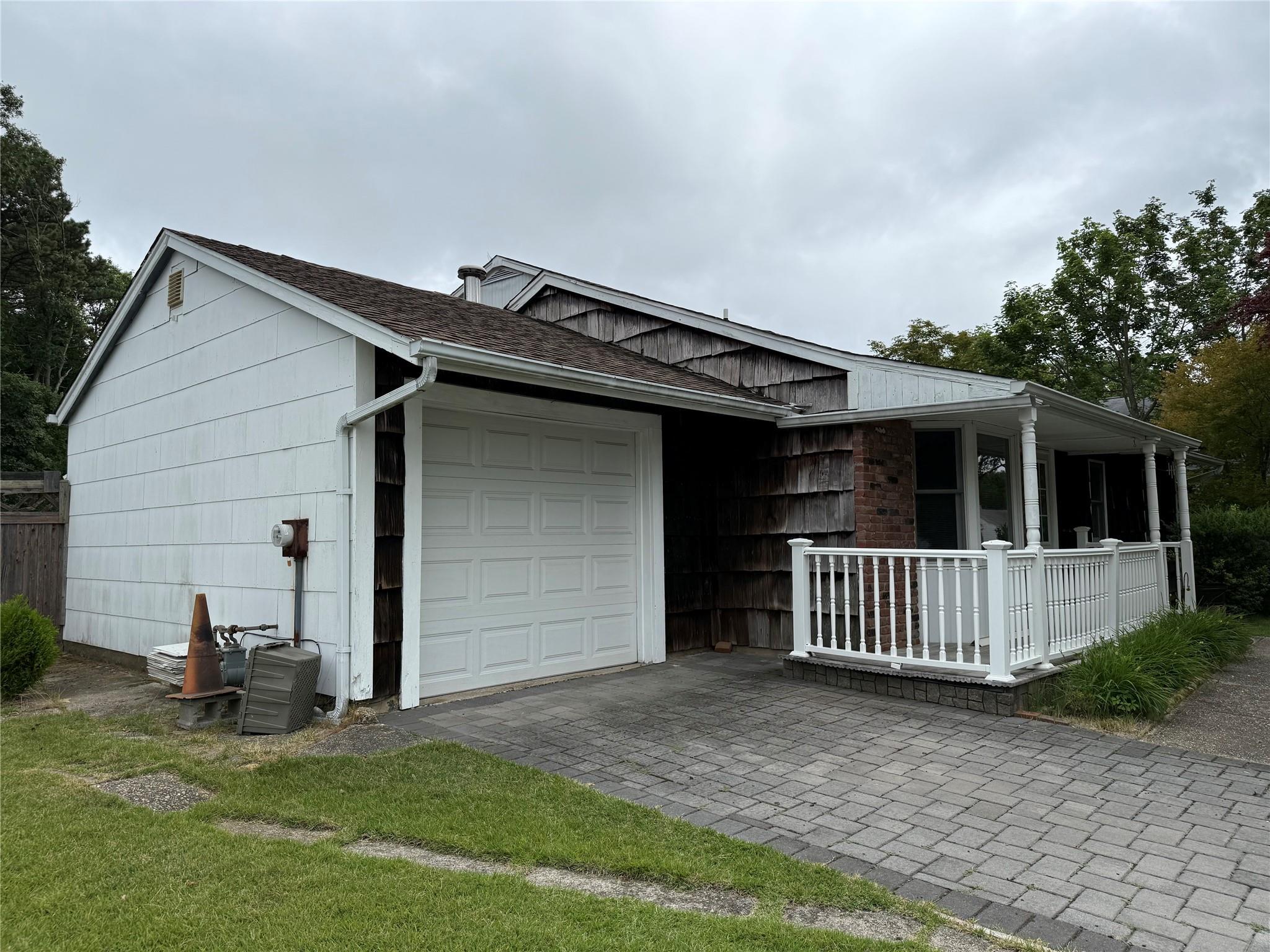 Single Family Greenbelt  Suffolk County, NY 11741, MLS-889187-5