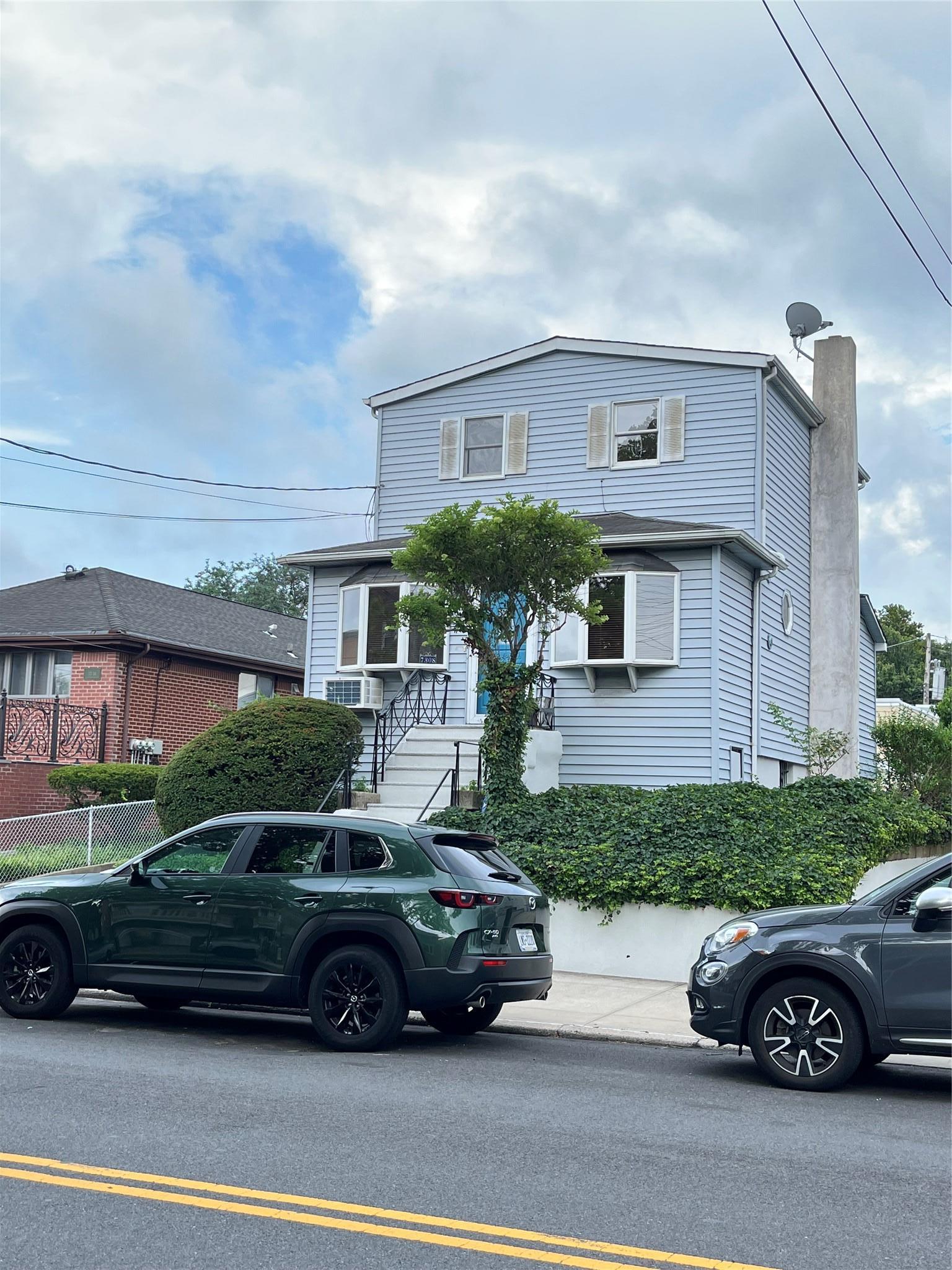 Single Family Juniper Valley  Queens, NY 11379, MLS-889204-2