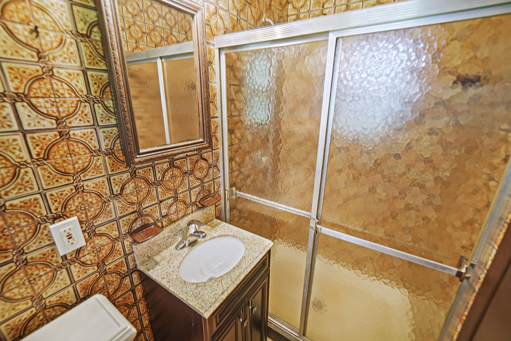 Single Family Deer Park  Suffolk County, NY 11746, MLS-889235-31