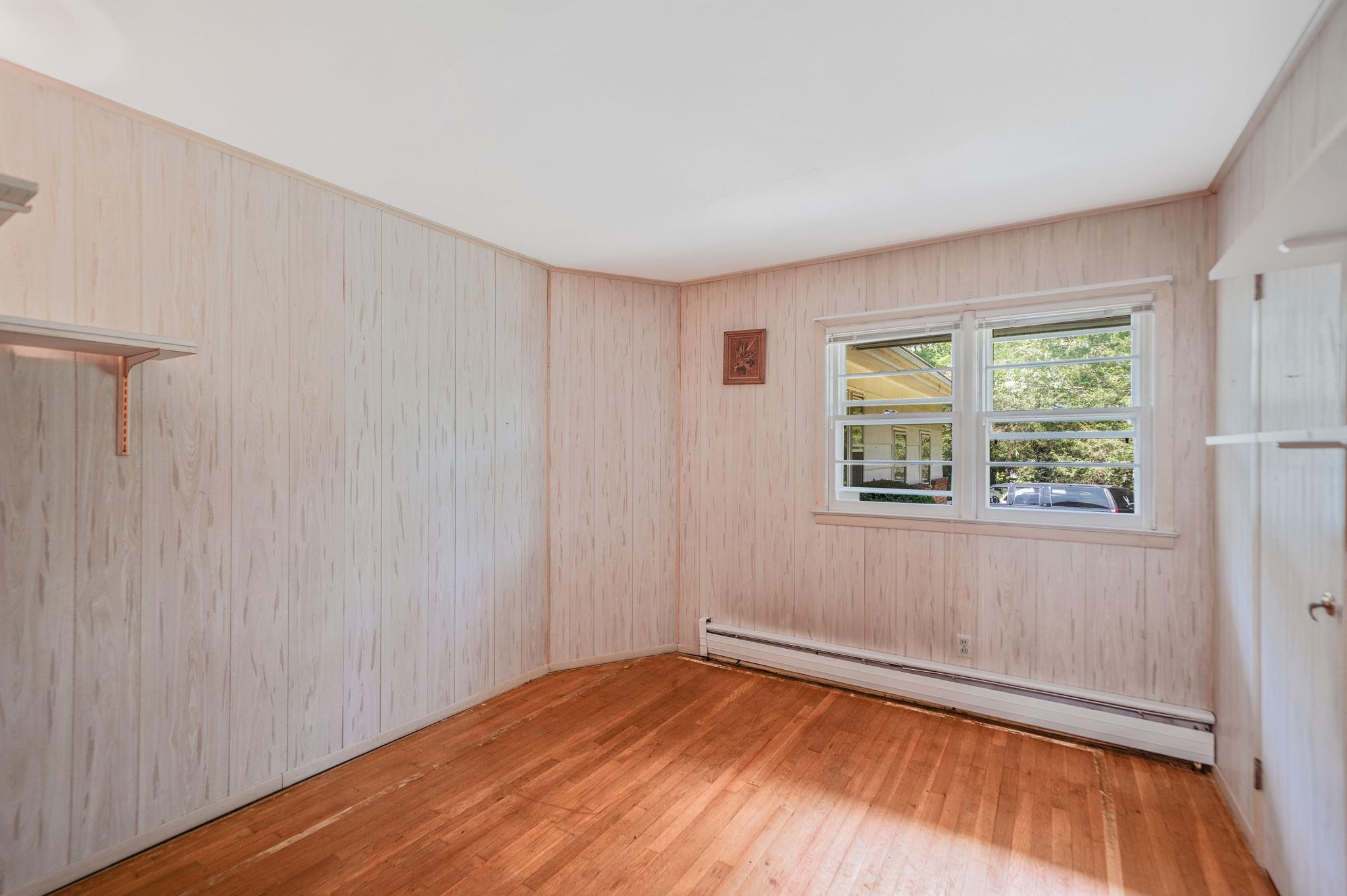 Single Family Deer Park  Suffolk County, NY 11746, MLS-889235-32