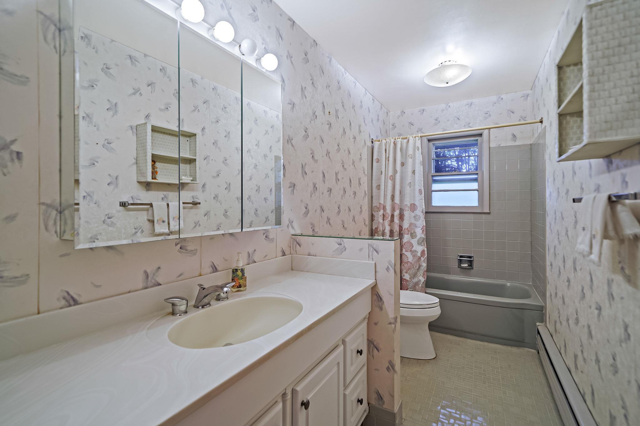 Single Family Deer Park  Suffolk County, NY 11746, MLS-889235-36