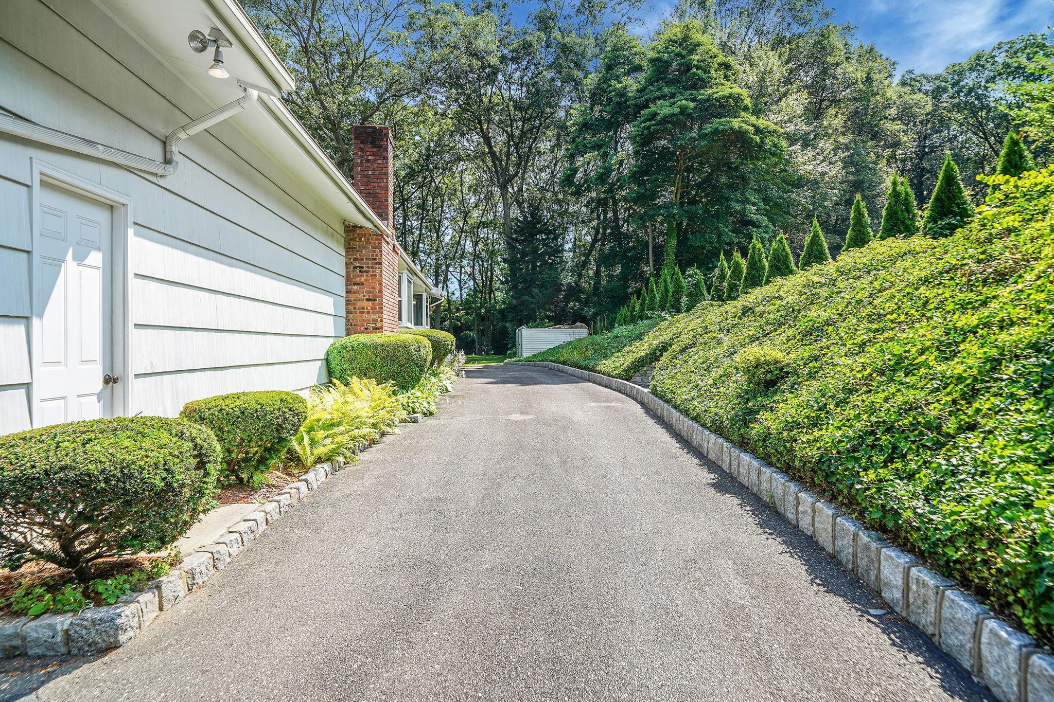 Single Family Deer Park  Suffolk County, NY 11746, MLS-889235-4