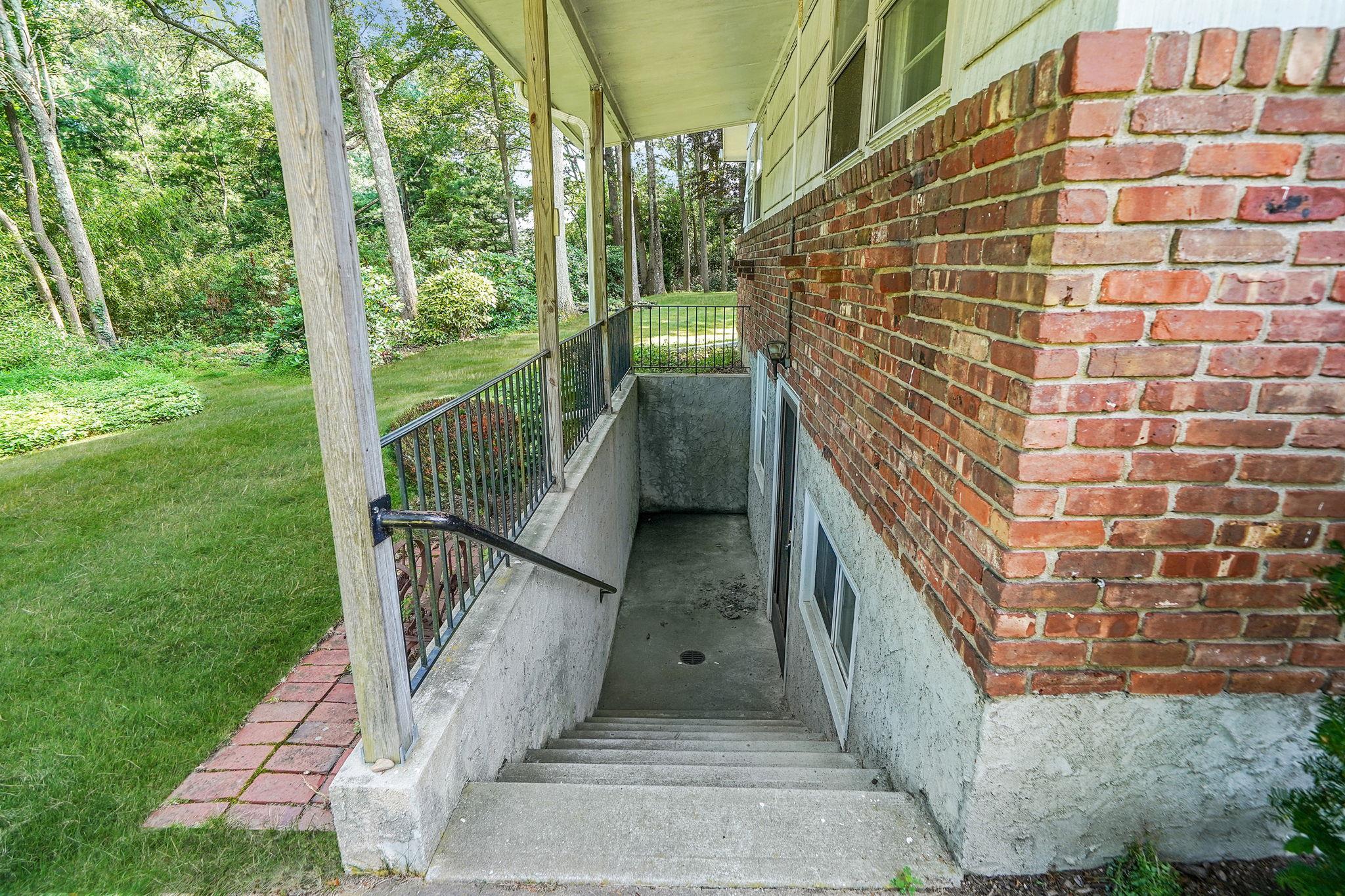 Single Family Deer Park  Suffolk County, NY 11746, MLS-889235-6