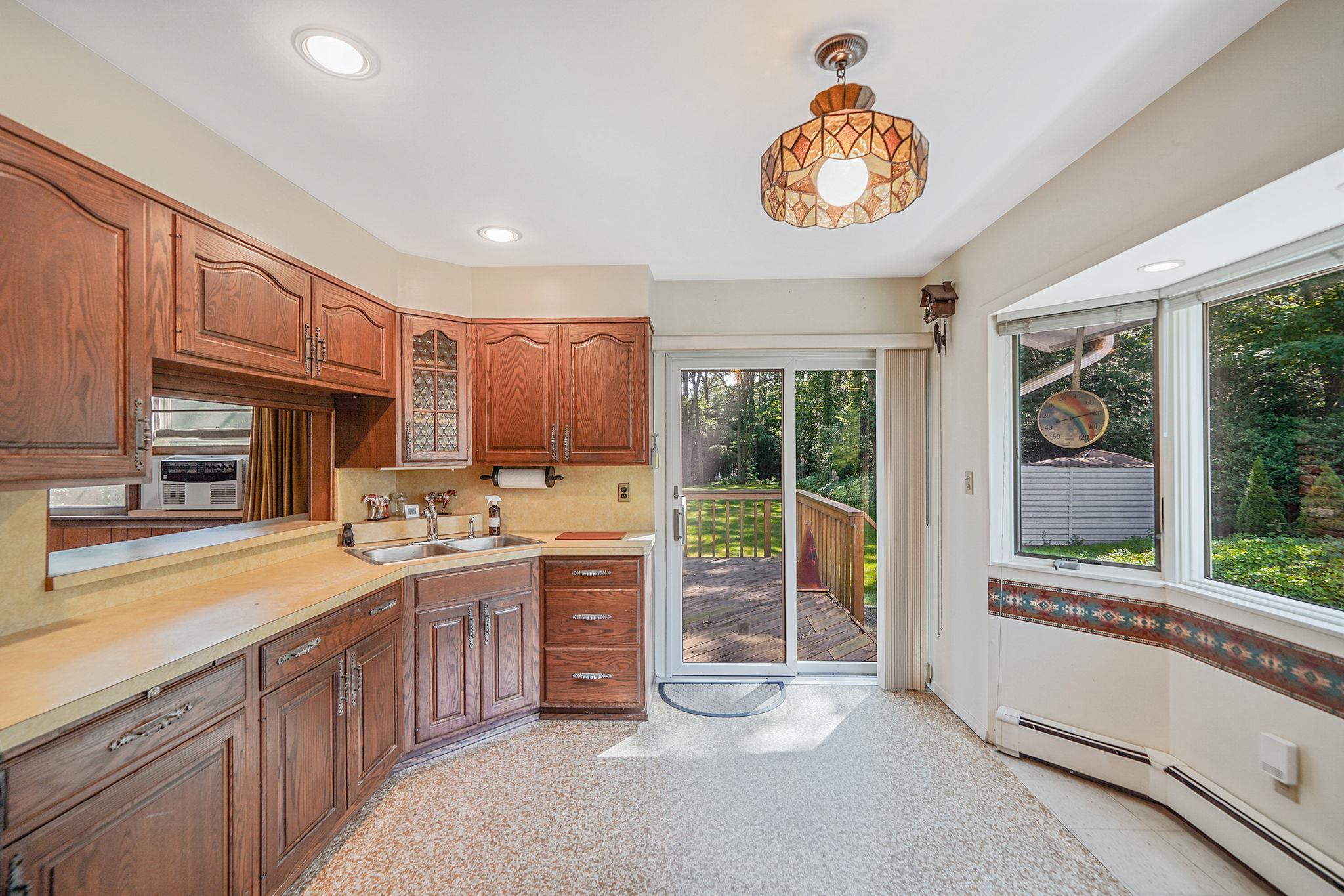 Single Family Deer Park  Suffolk County, NY 11746, MLS-889235-9