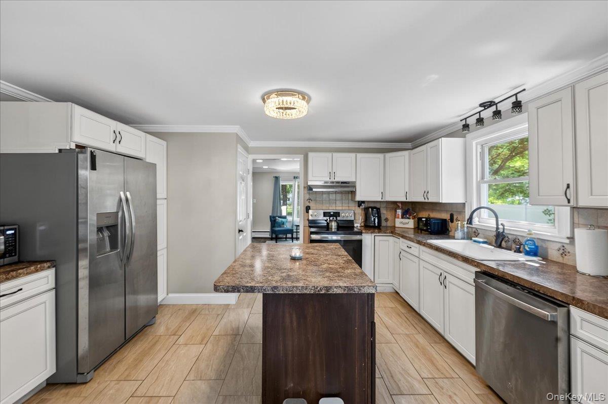 Single Family Myrtle  Suffolk County, NY 11727, MLS-889263-6