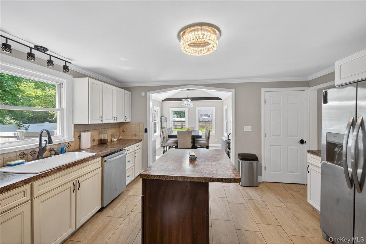 Single Family Myrtle  Suffolk County, NY 11727, MLS-889263-8