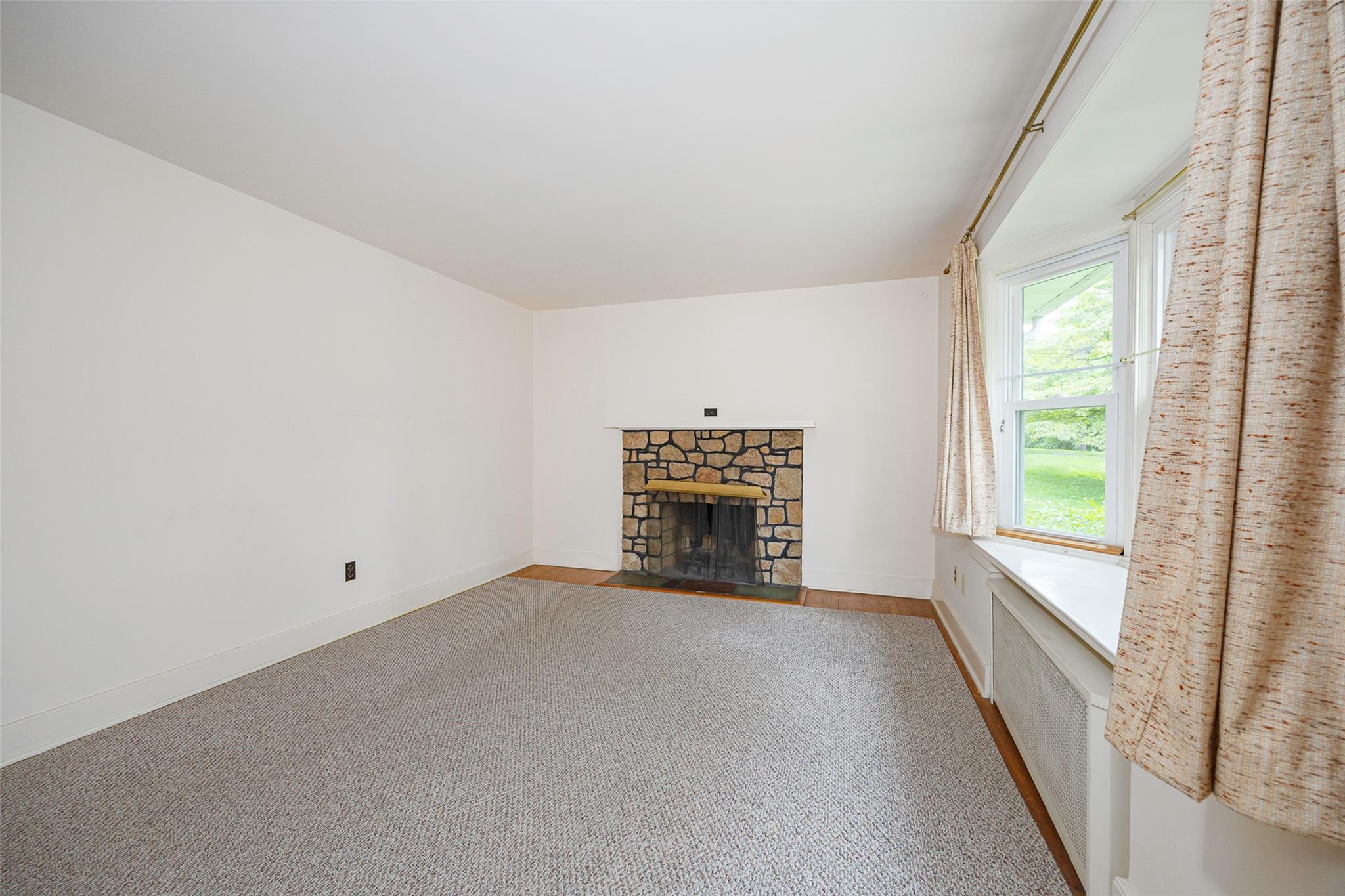 Single Family Oakwood  Ulster County, NY 12561, MLS-889264-3