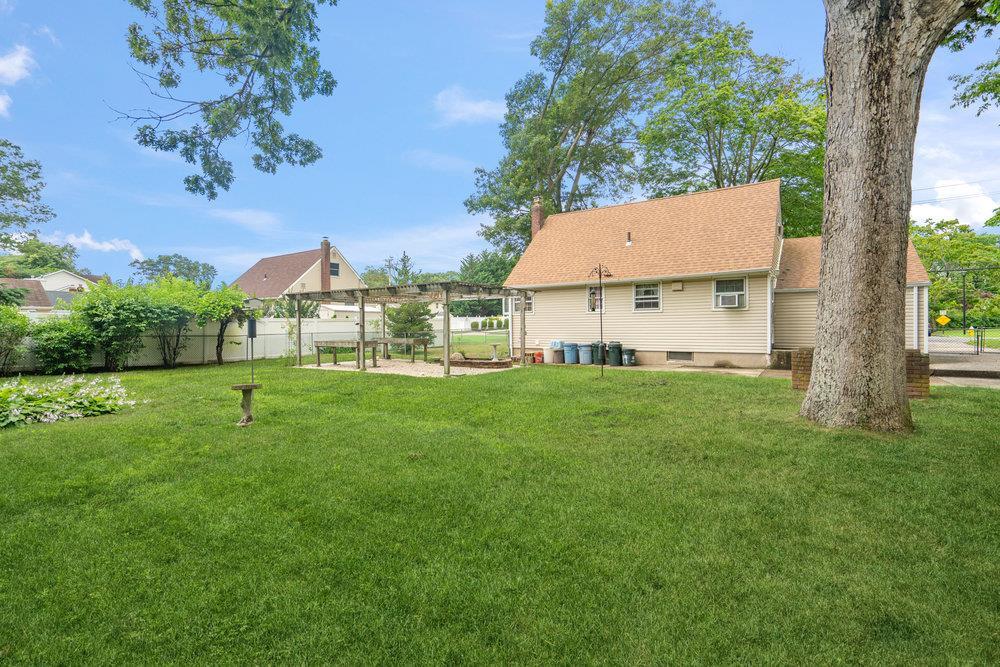 Single Family Rustic  Suffolk County, NY 11720, MLS-889269-21