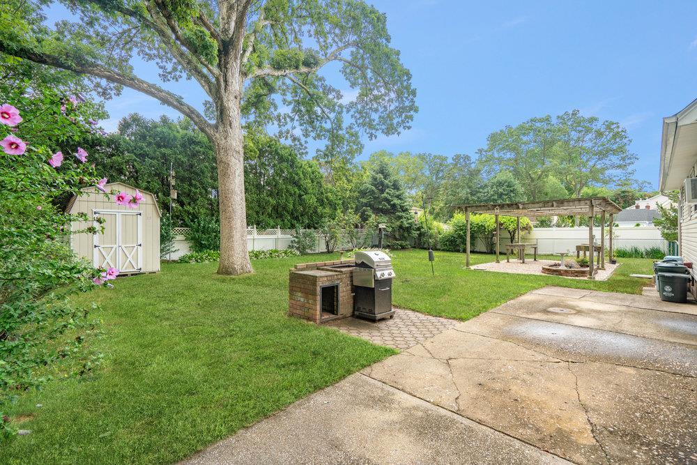 Single Family Rustic  Suffolk County, NY 11720, MLS-889269-23