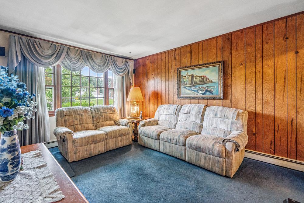 Single Family Rustic  Suffolk County, NY 11720, MLS-889269-8