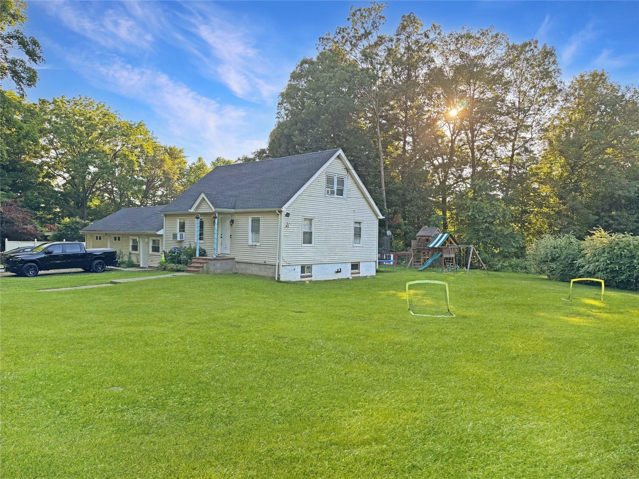 Single Family School  Westchester County, NY 10567, MLS-889305-12