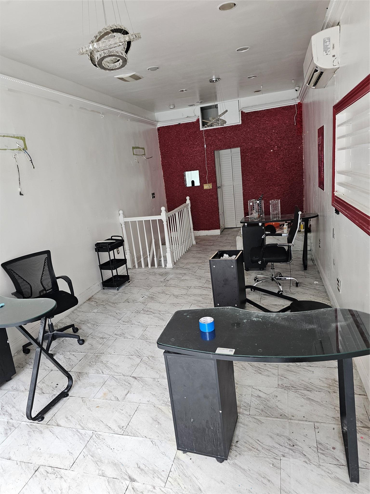 Commercial Lease East 183 Street  Bronx, NY 10453, MLS-889319-4