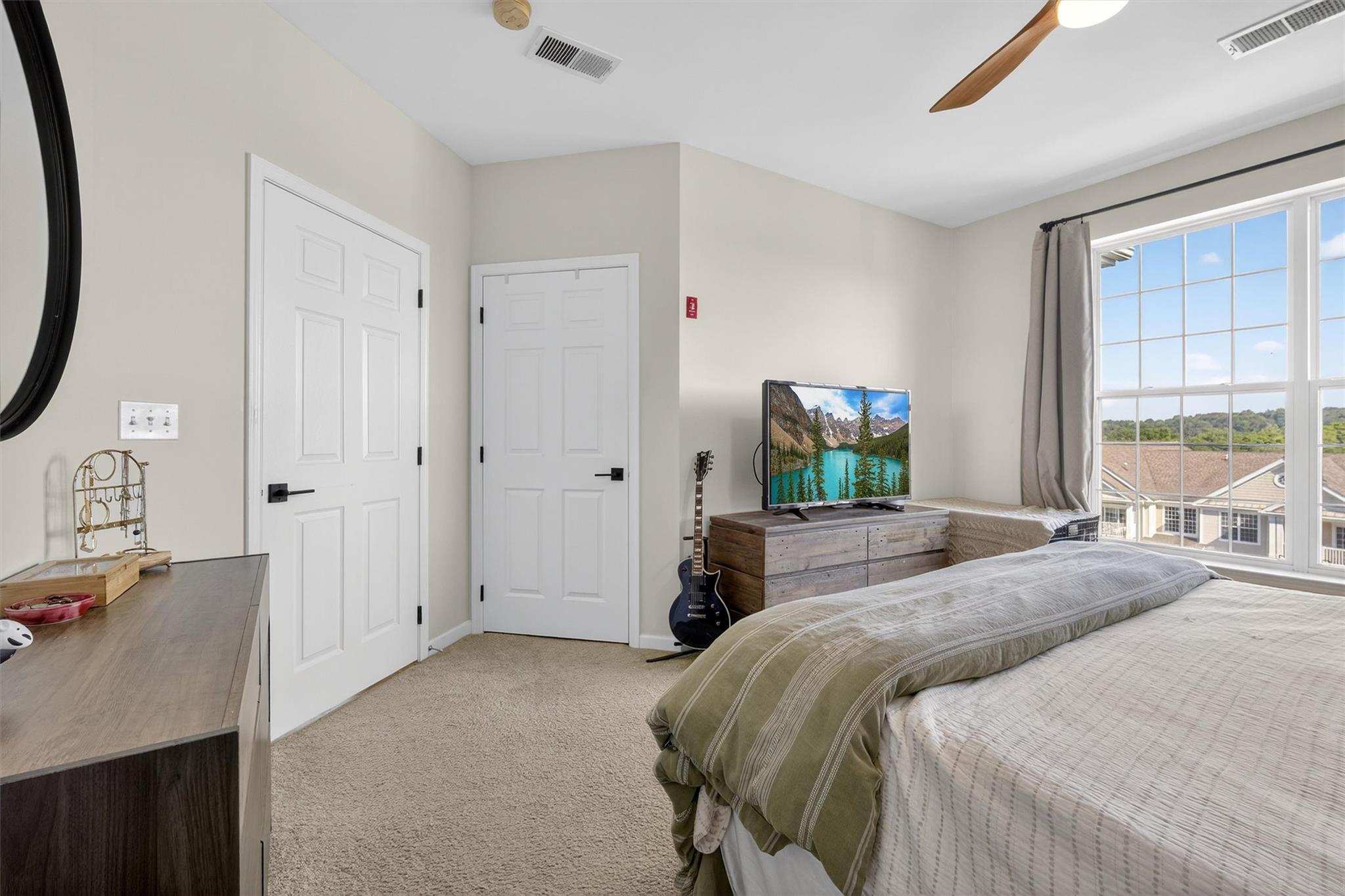 Condo Saratoga  Dutchess County, NY 12524, MLS-889333-15