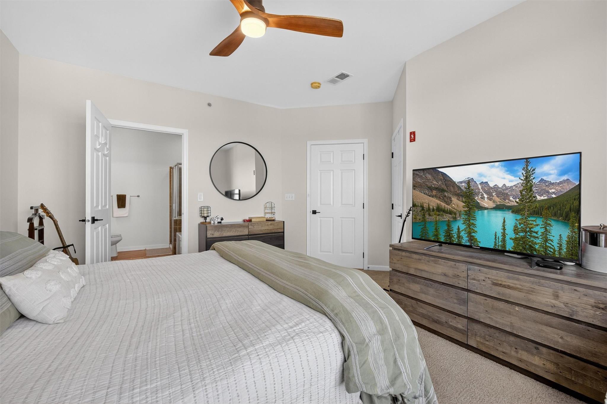 Condo Saratoga  Dutchess County, NY 12524, MLS-889333-16