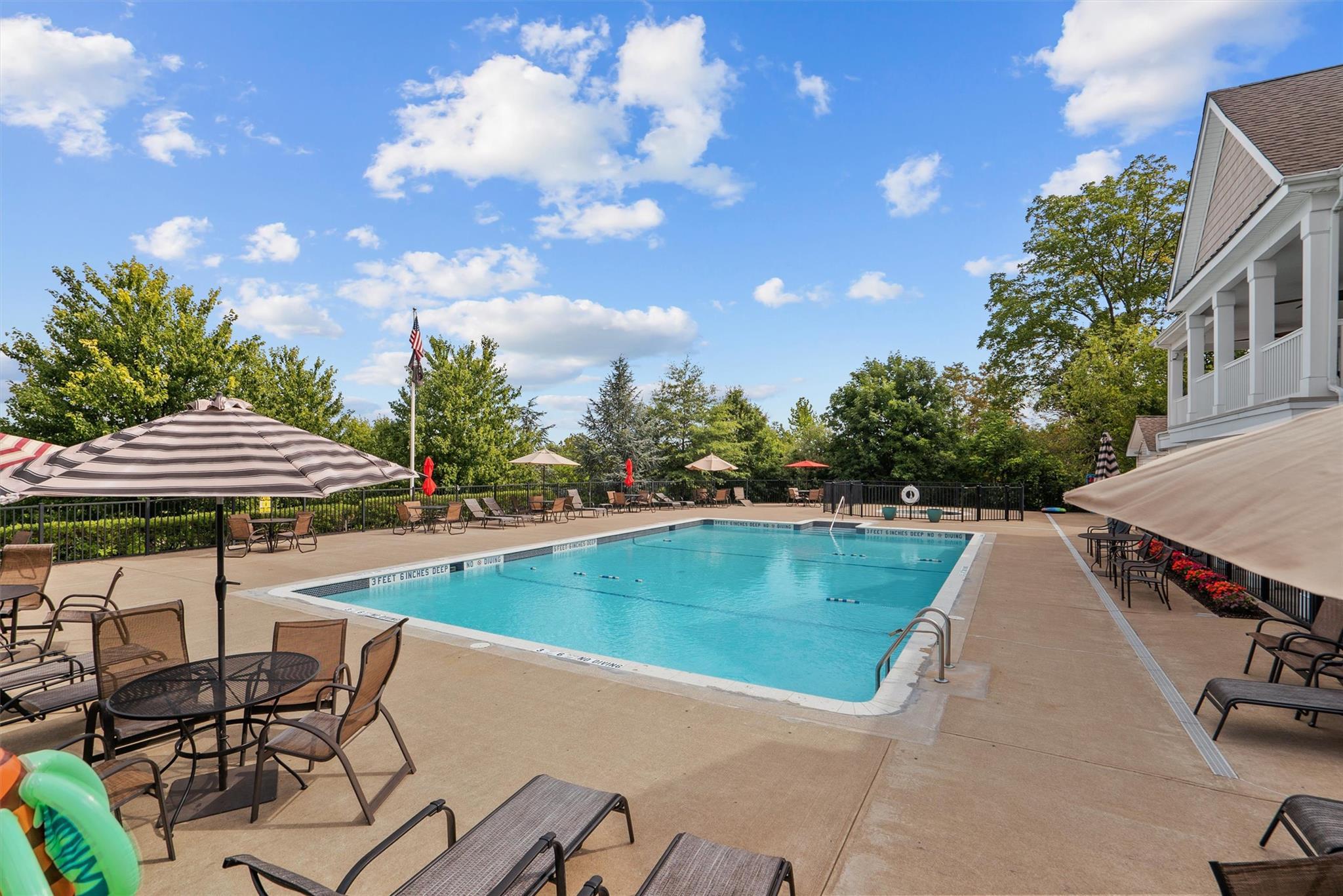 Condo Saratoga  Dutchess County, NY 12524, MLS-889333-38