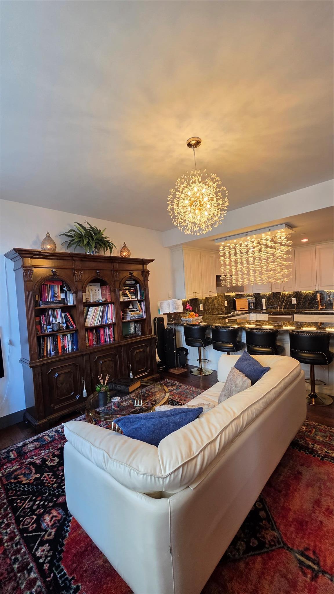 Condo Crescent  Queens, NY 11101, MLS-889346-10