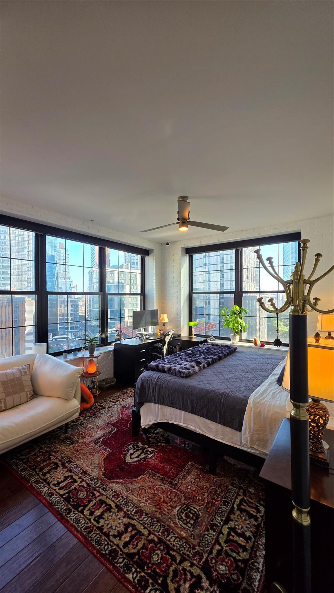 Condo Crescent  Queens, NY 11101, MLS-889346-14