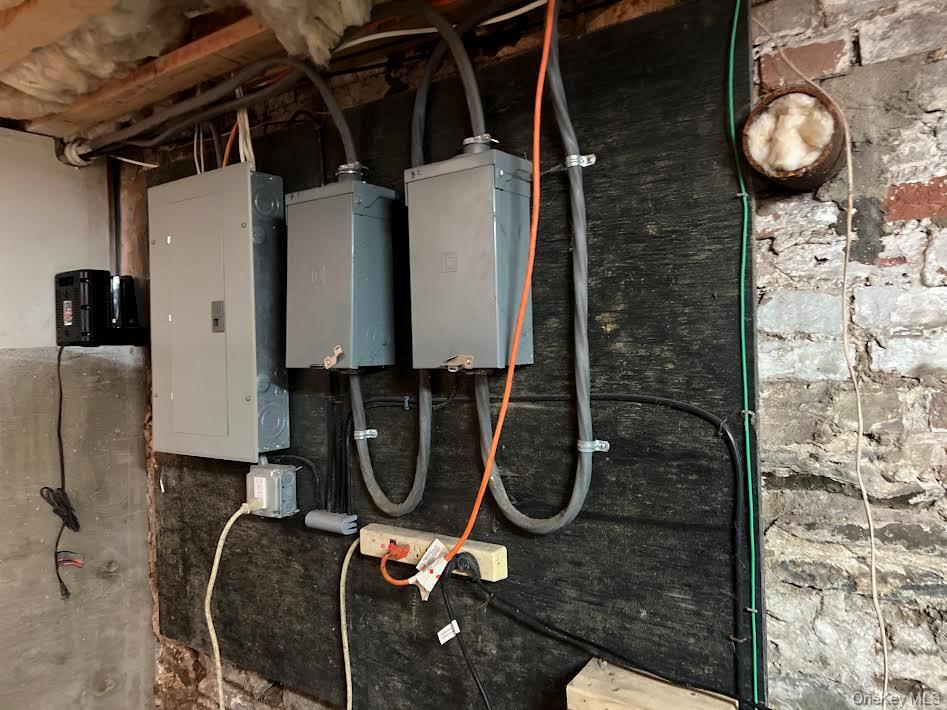 Single Family Delafield Dutchess County, NY 12601, MLS-889353-6