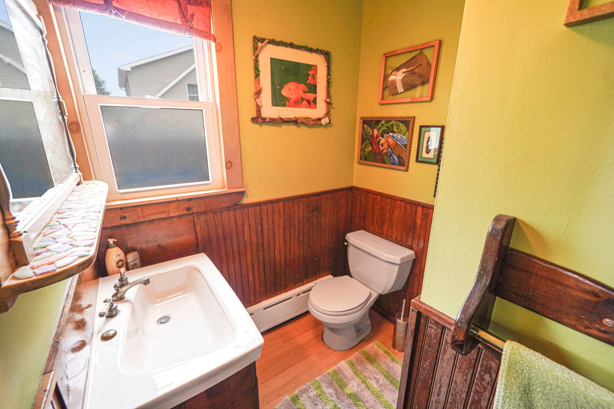 Single Family Oak  Suffolk County, NY 11751, MLS-889356-23