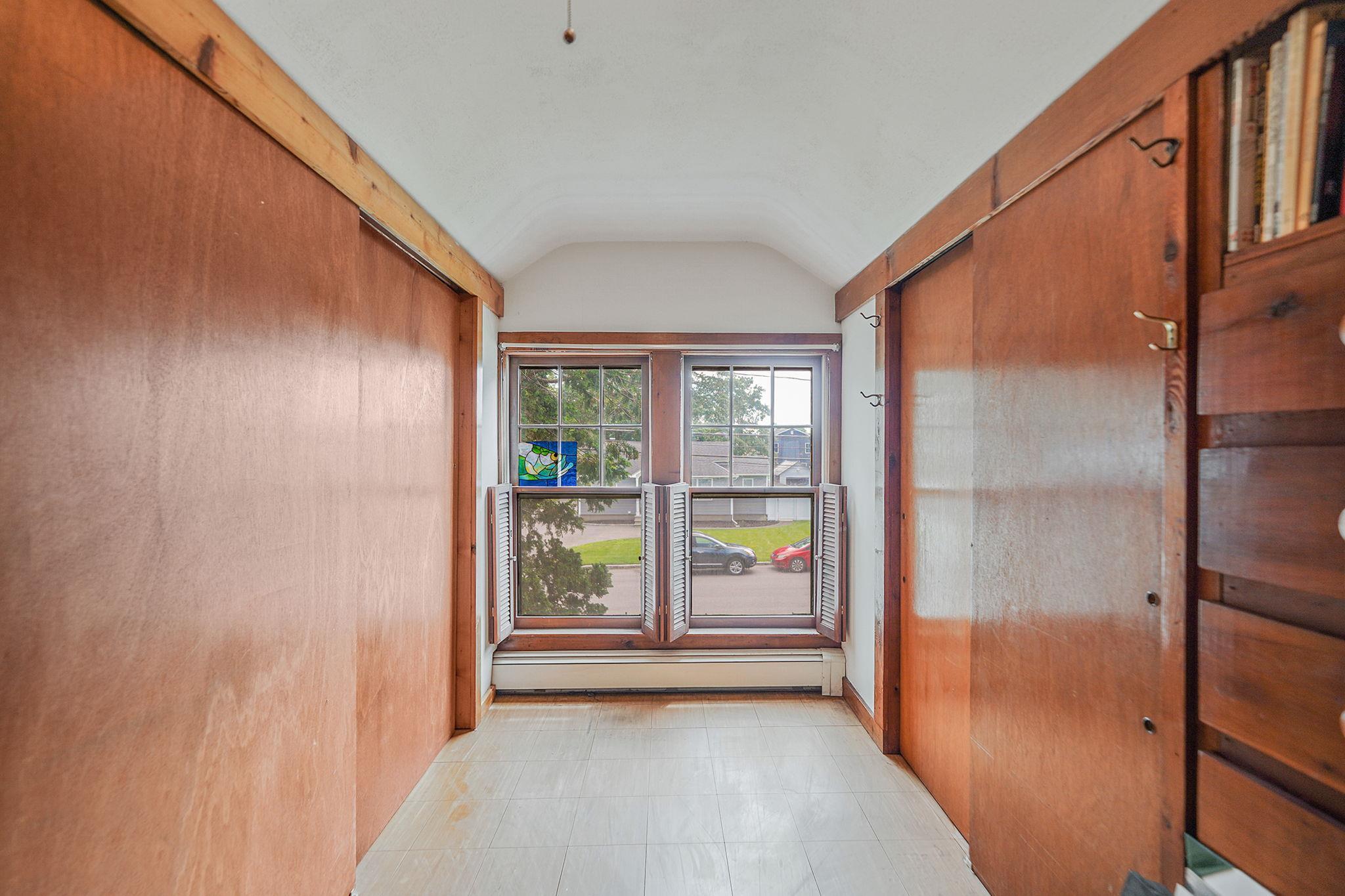Single Family Oak  Suffolk County, NY 11751, MLS-889356-27