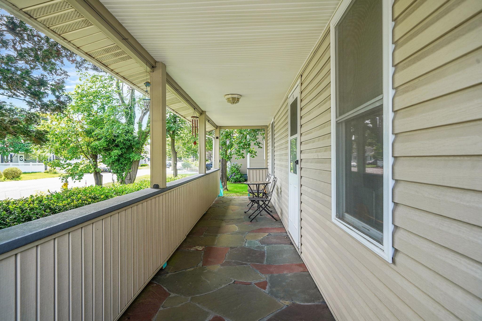 Single Family Oak  Suffolk County, NY 11751, MLS-889356-4