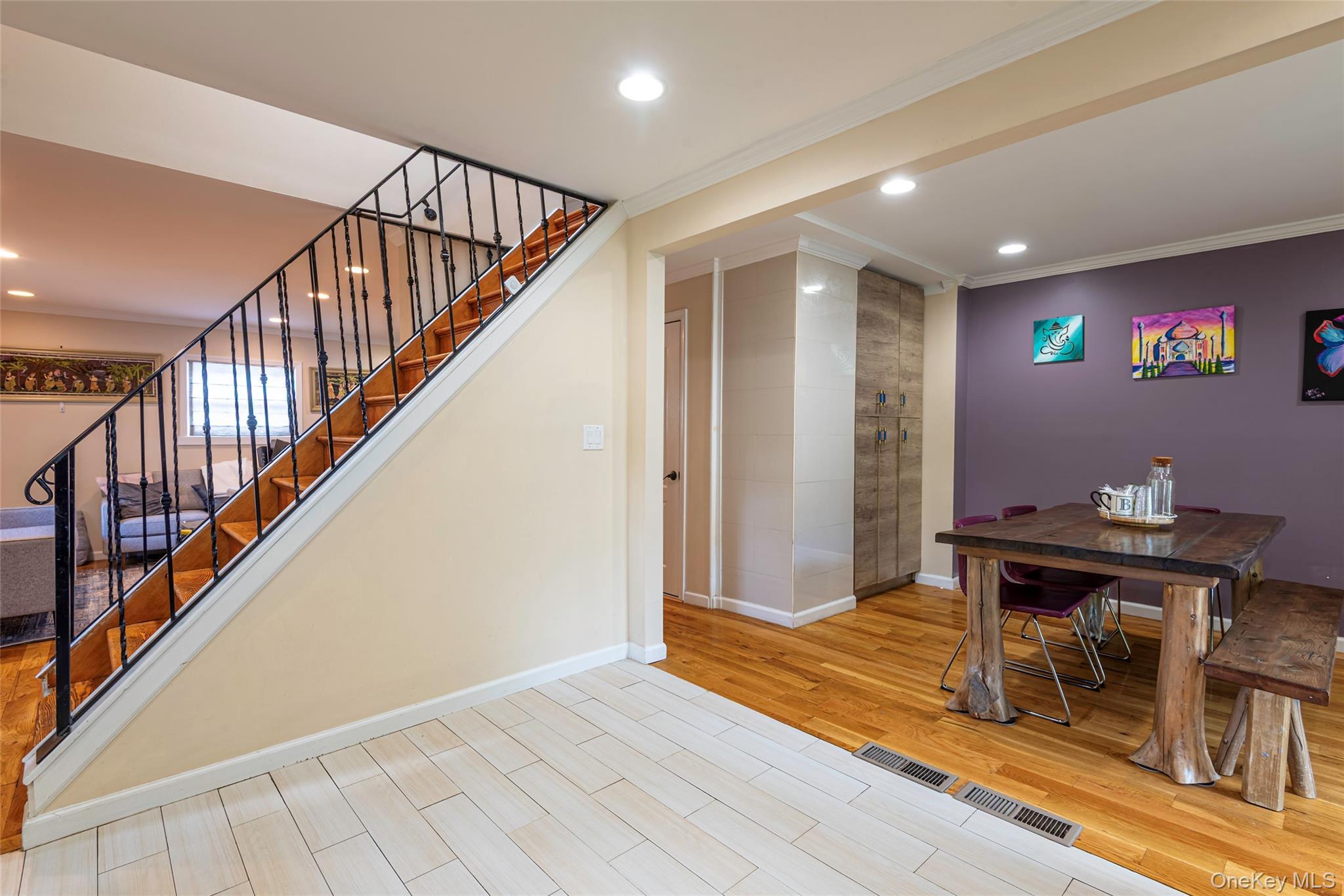 Single Family Manor Nassau County, NY 11020, MLS-889374-32