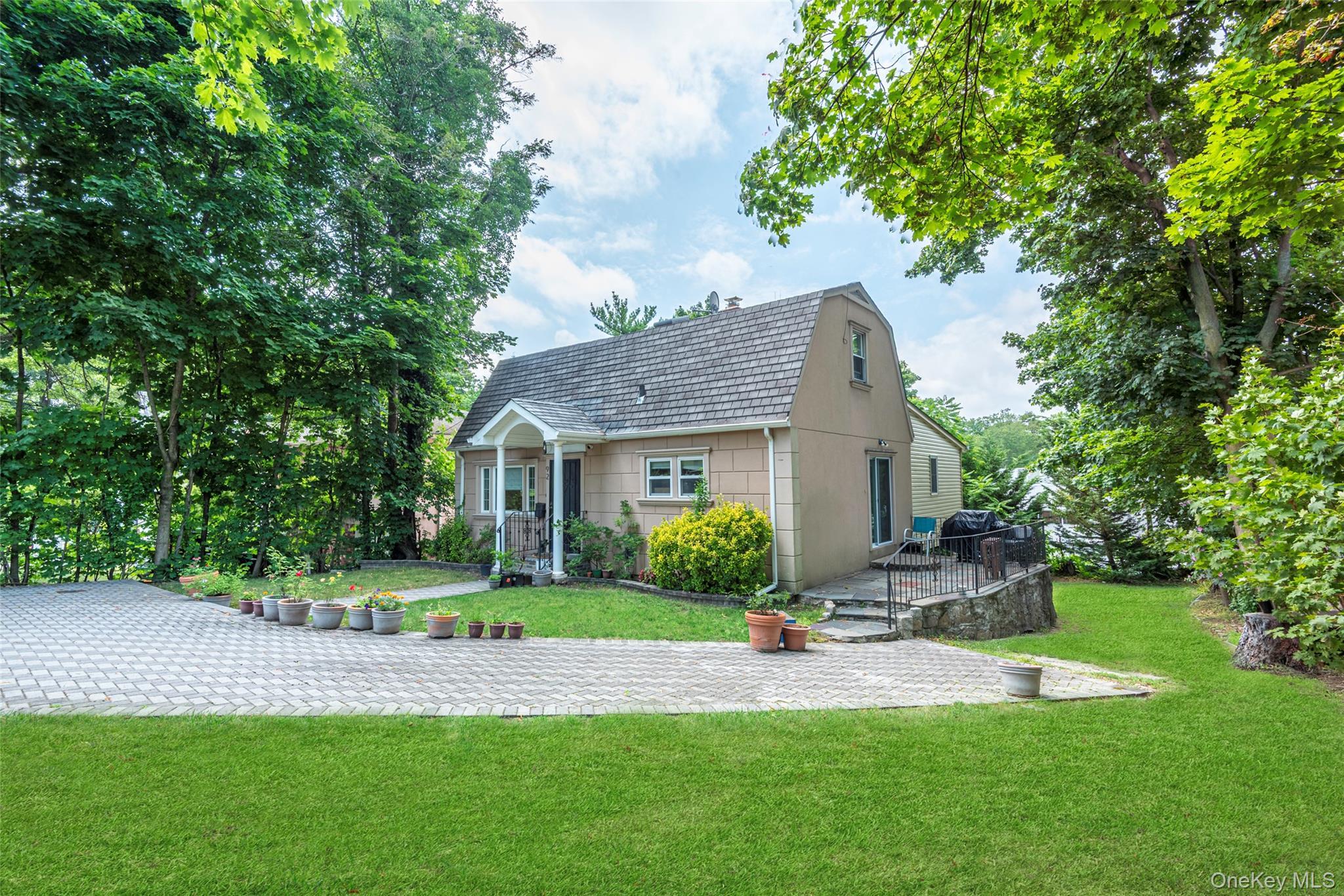 Single Family Manor Nassau County, NY 11020, MLS-889374-4