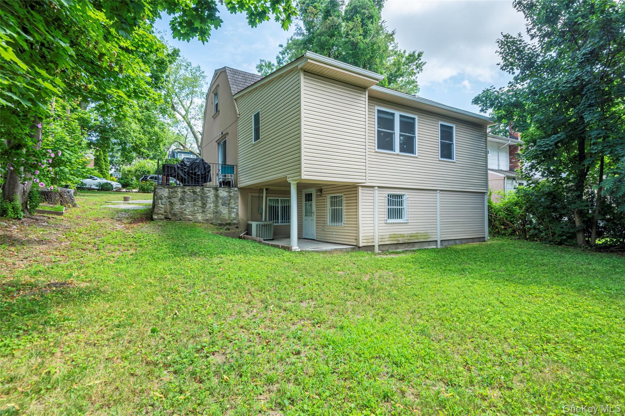 Single Family Manor Nassau County, NY 11020, MLS-889374-6